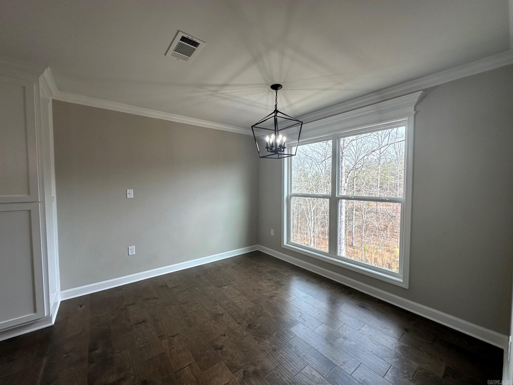 PINEWOOD ESTATES - Residential