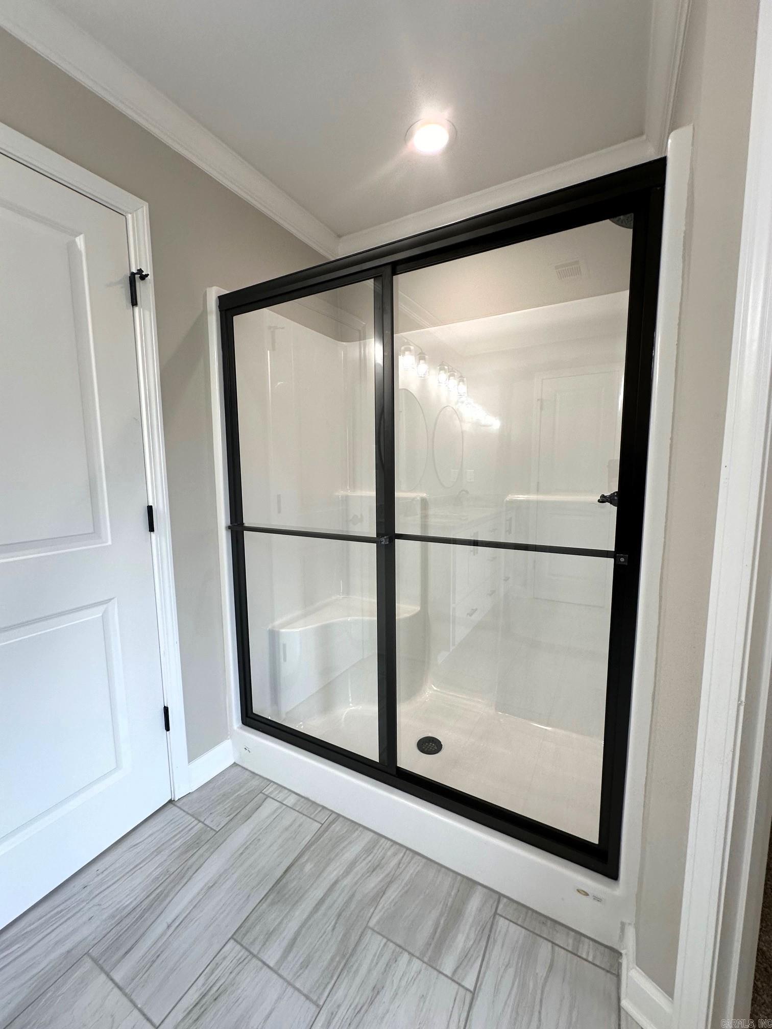 PINEWOOD ESTATES - Residential