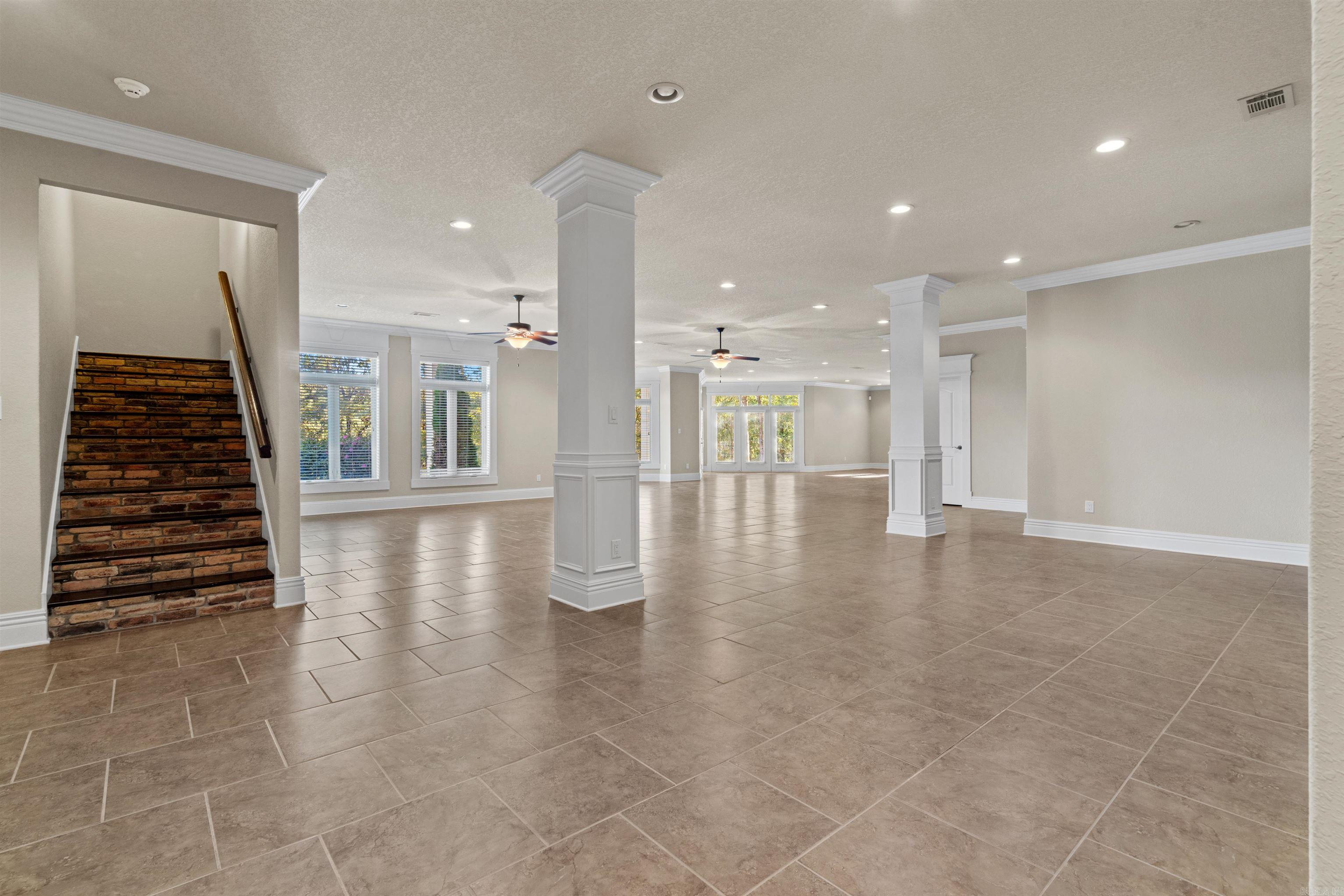 HUNTER HEIGHTS - Residential