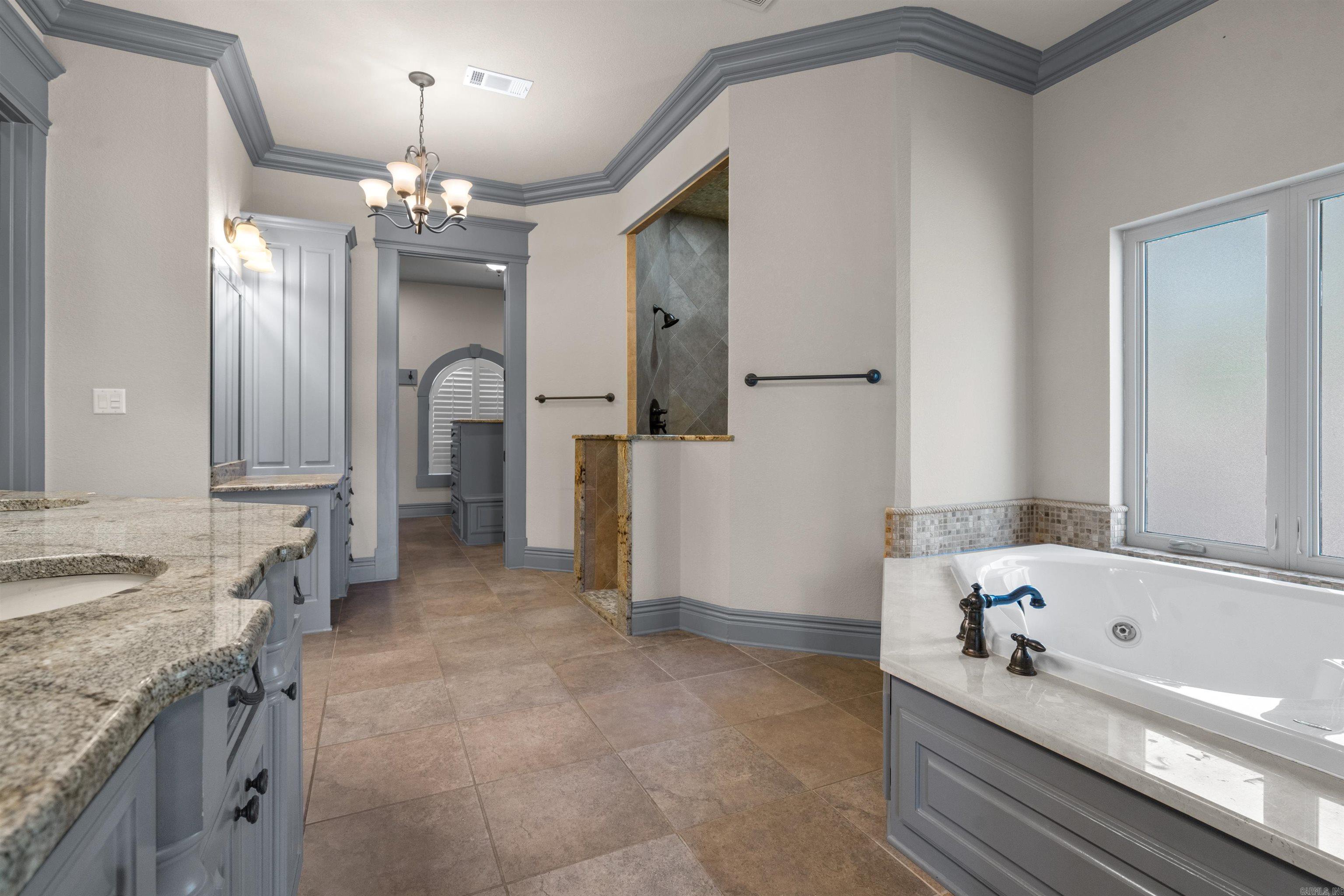 HUNTER HEIGHTS - Residential