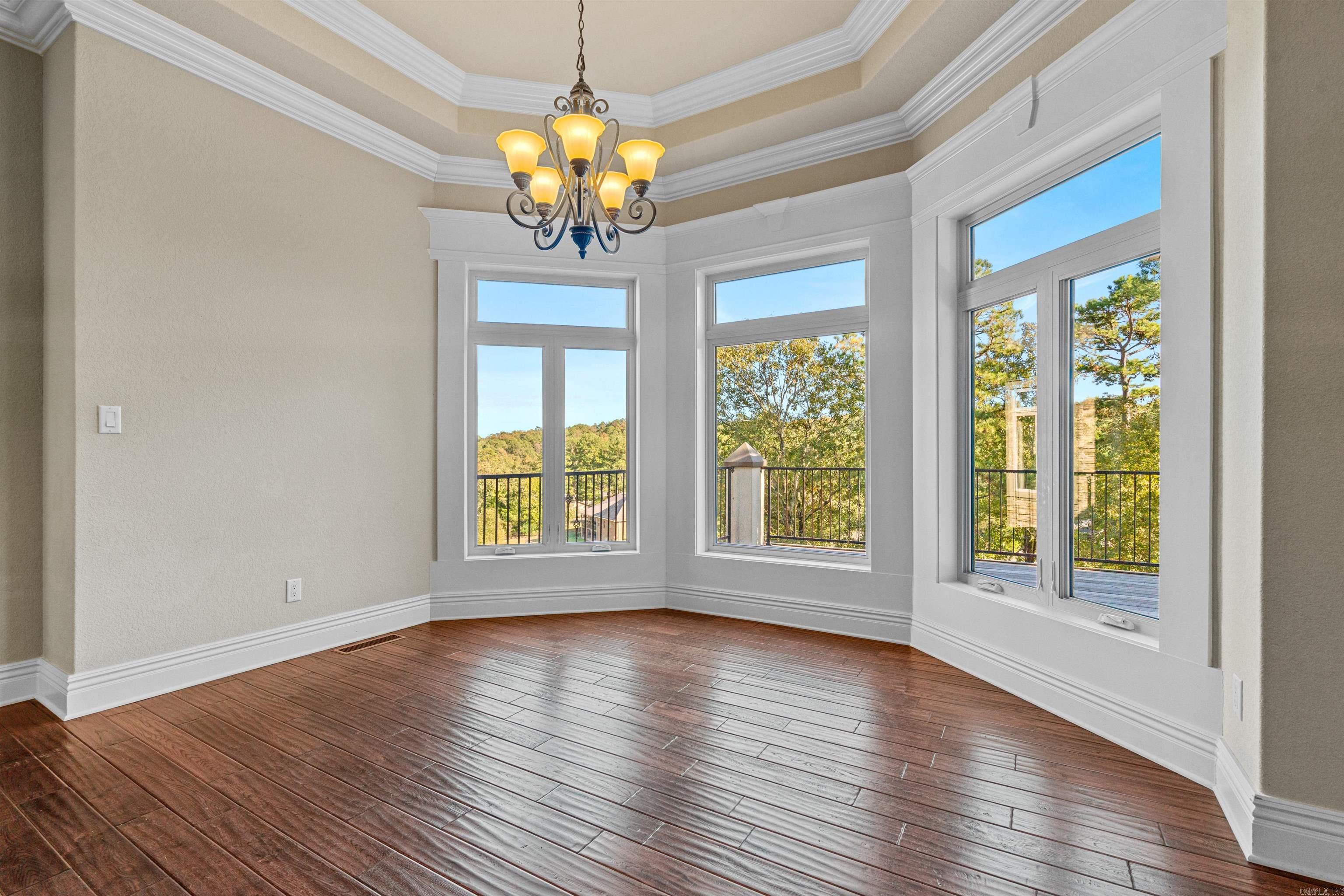 HUNTER HEIGHTS - Residential