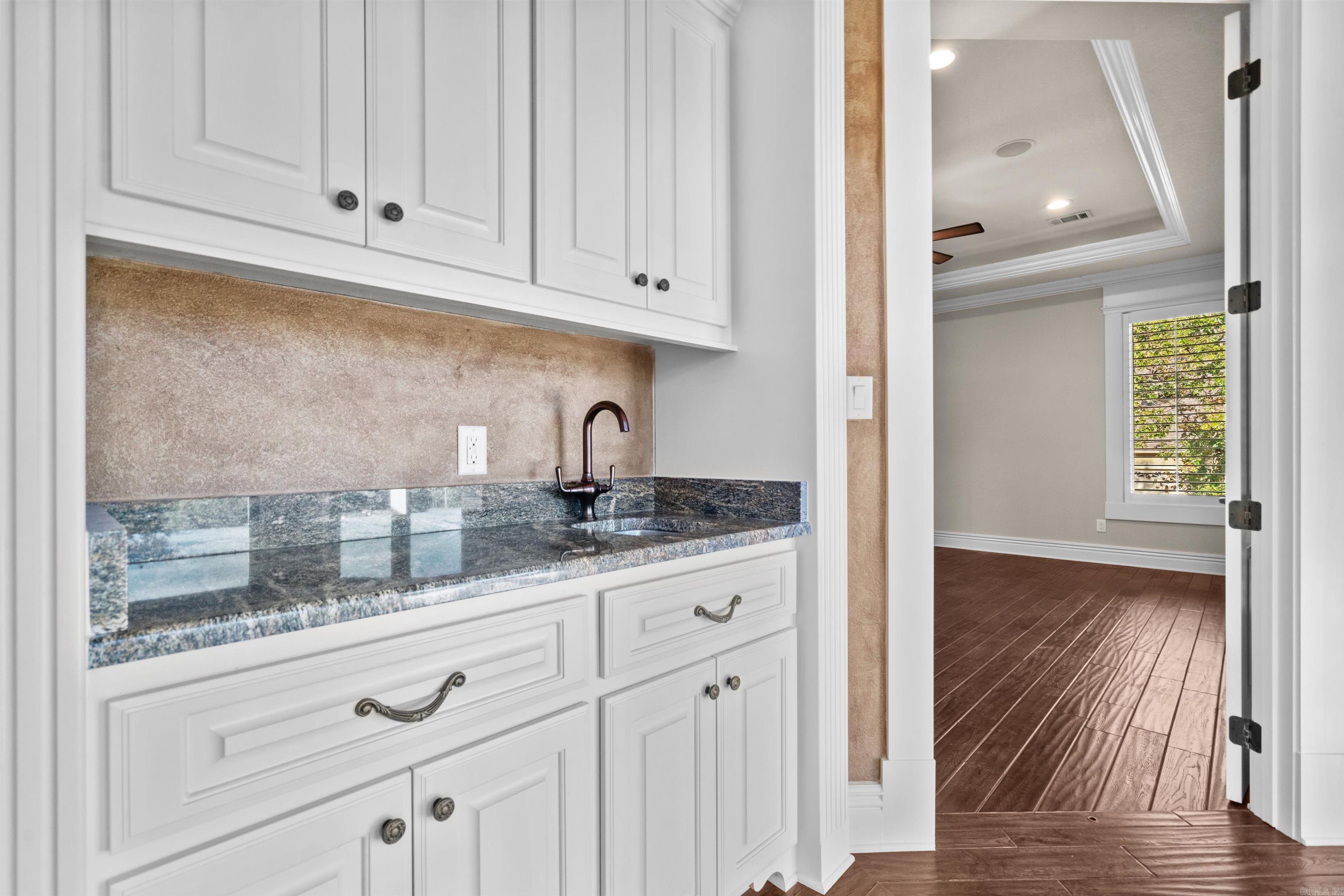 HUNTER HEIGHTS - Residential