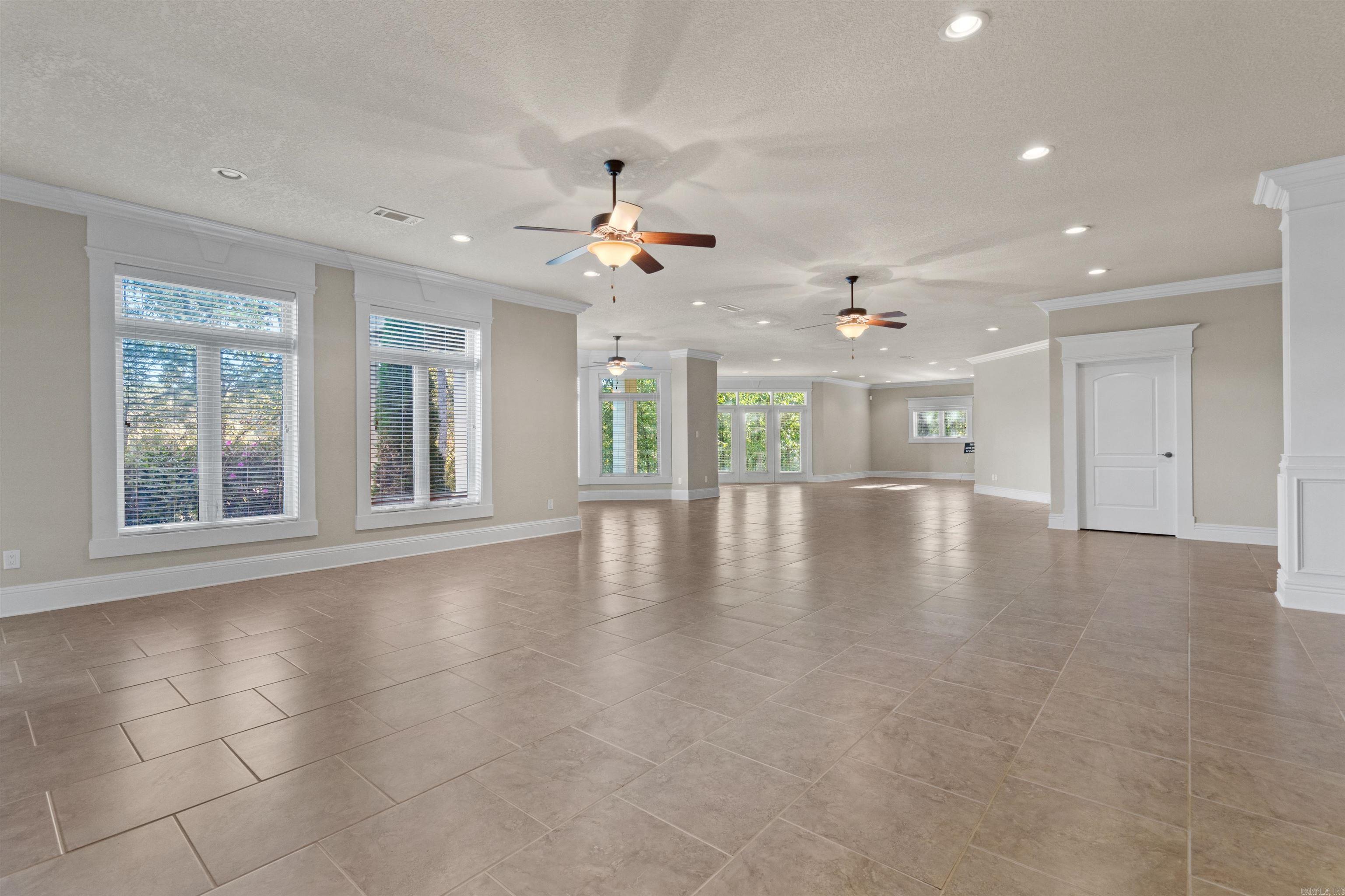 HUNTER HEIGHTS - Residential