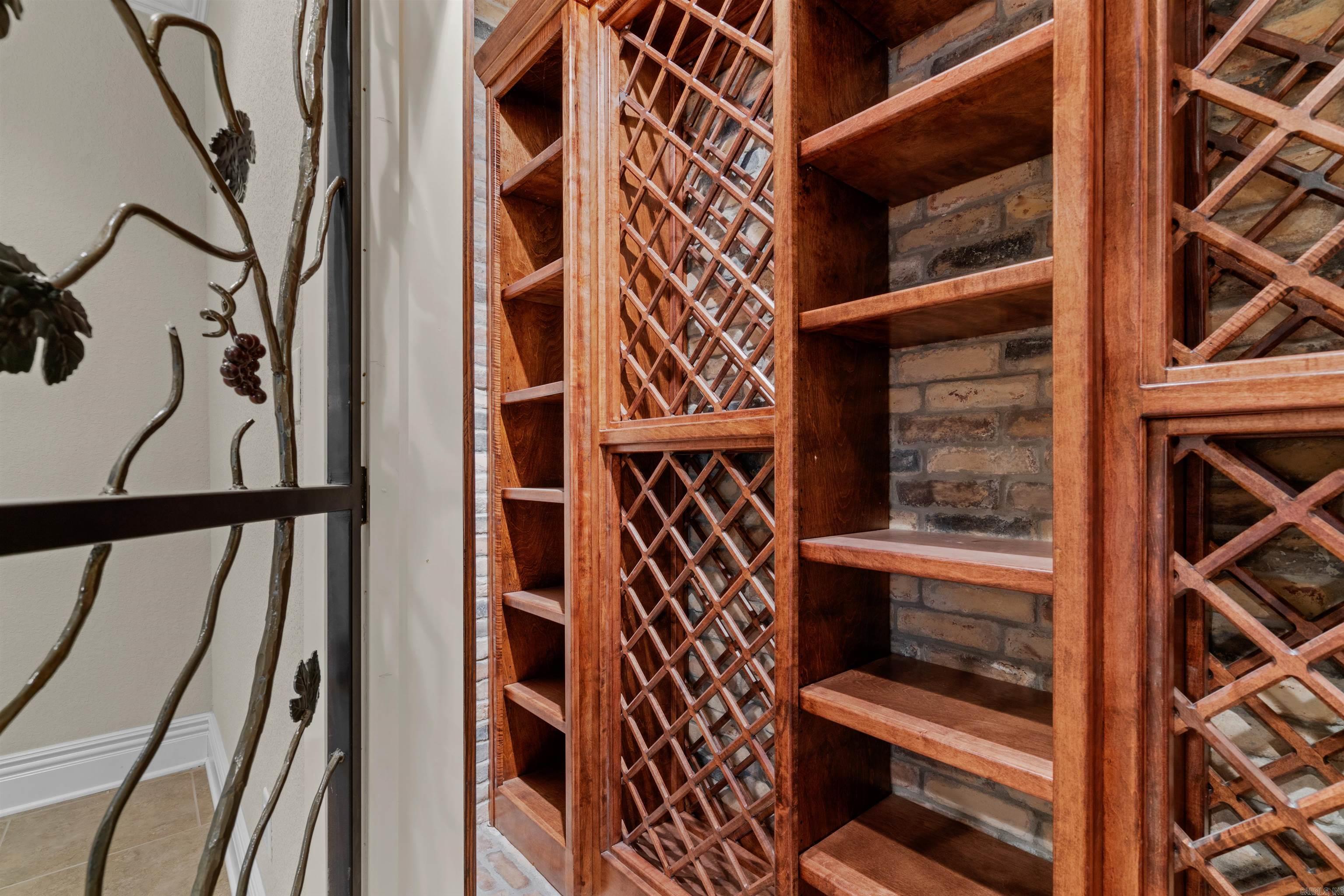 HUNTER HEIGHTS - Residential