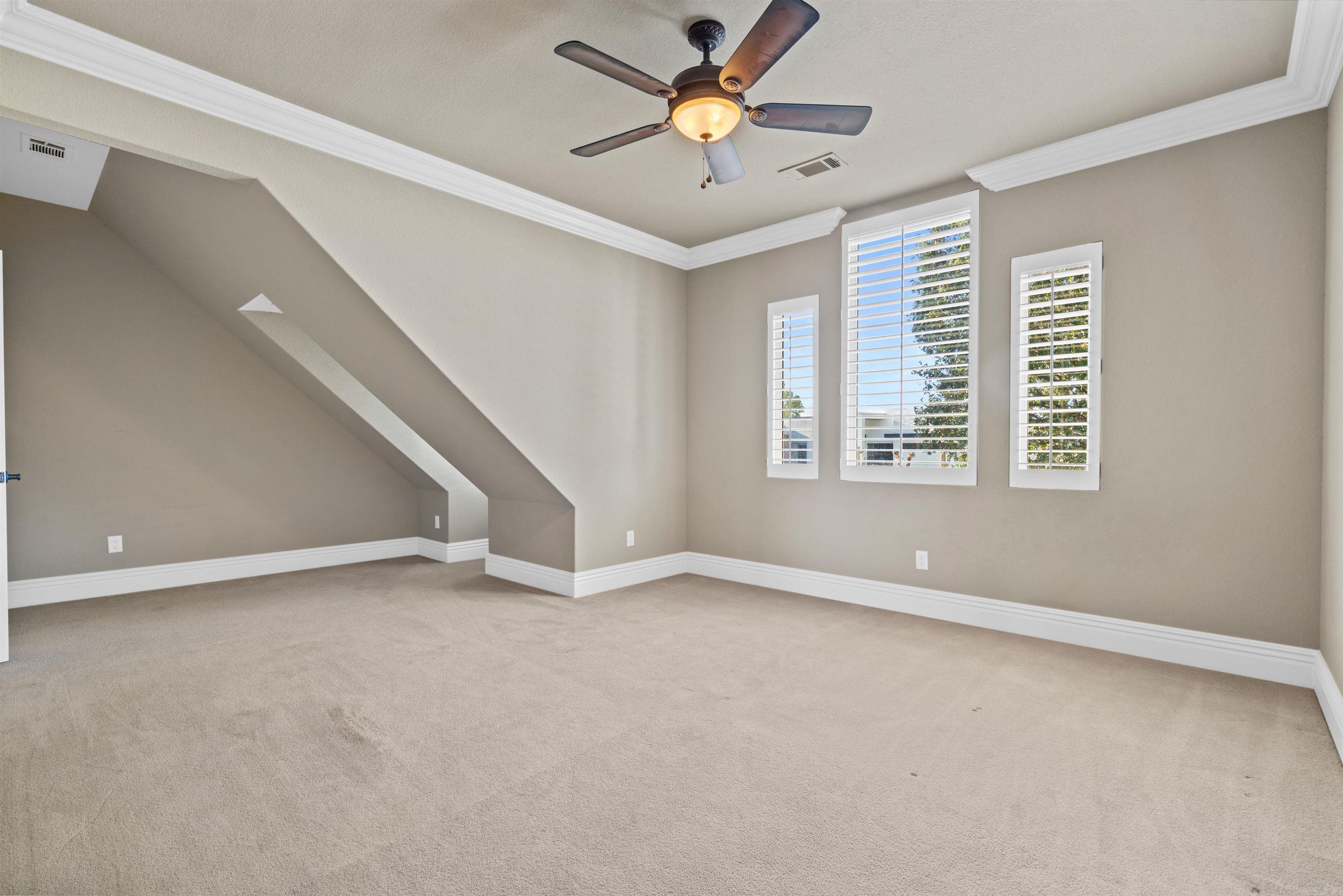 HUNTER HEIGHTS - Residential