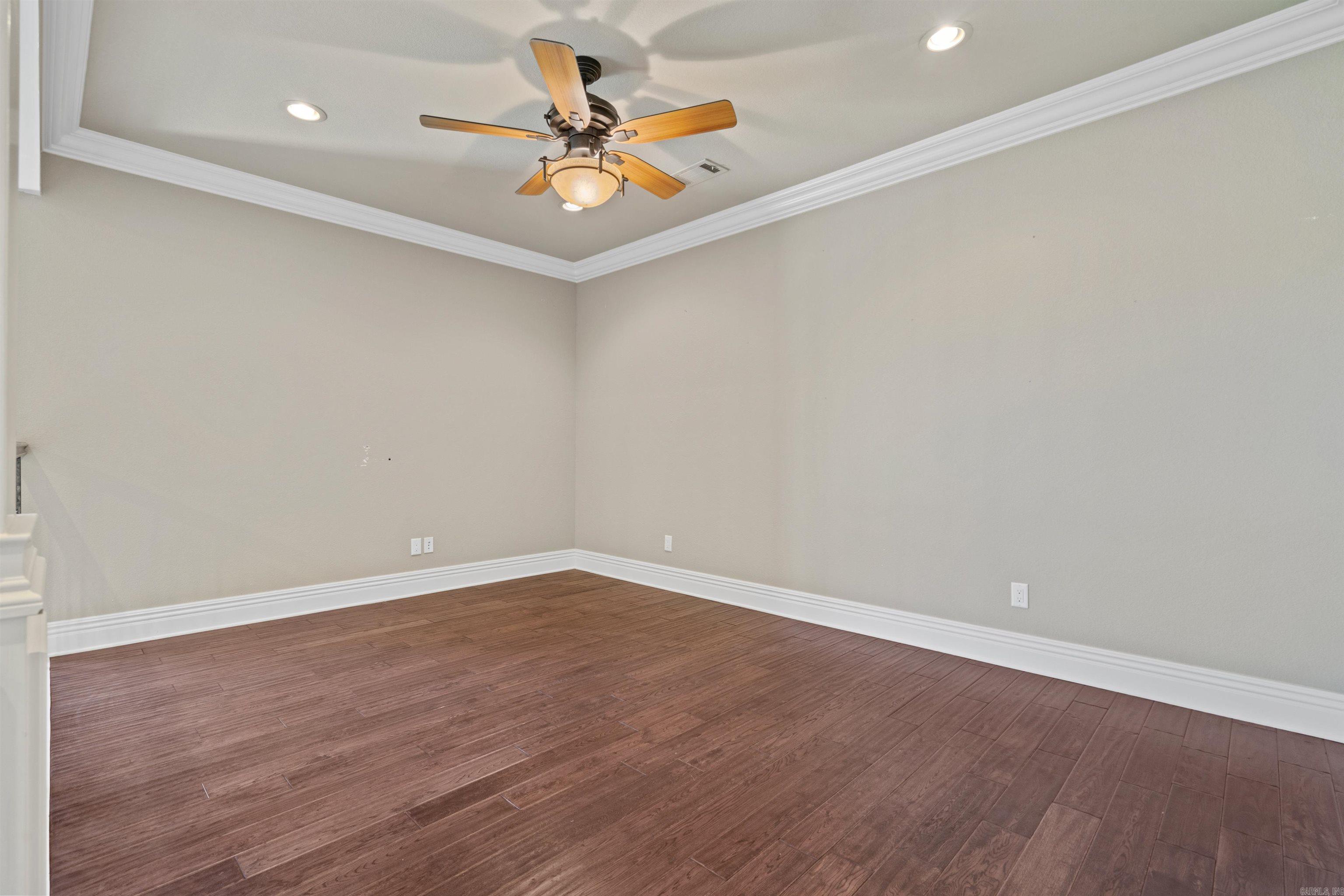 HUNTER HEIGHTS - Residential