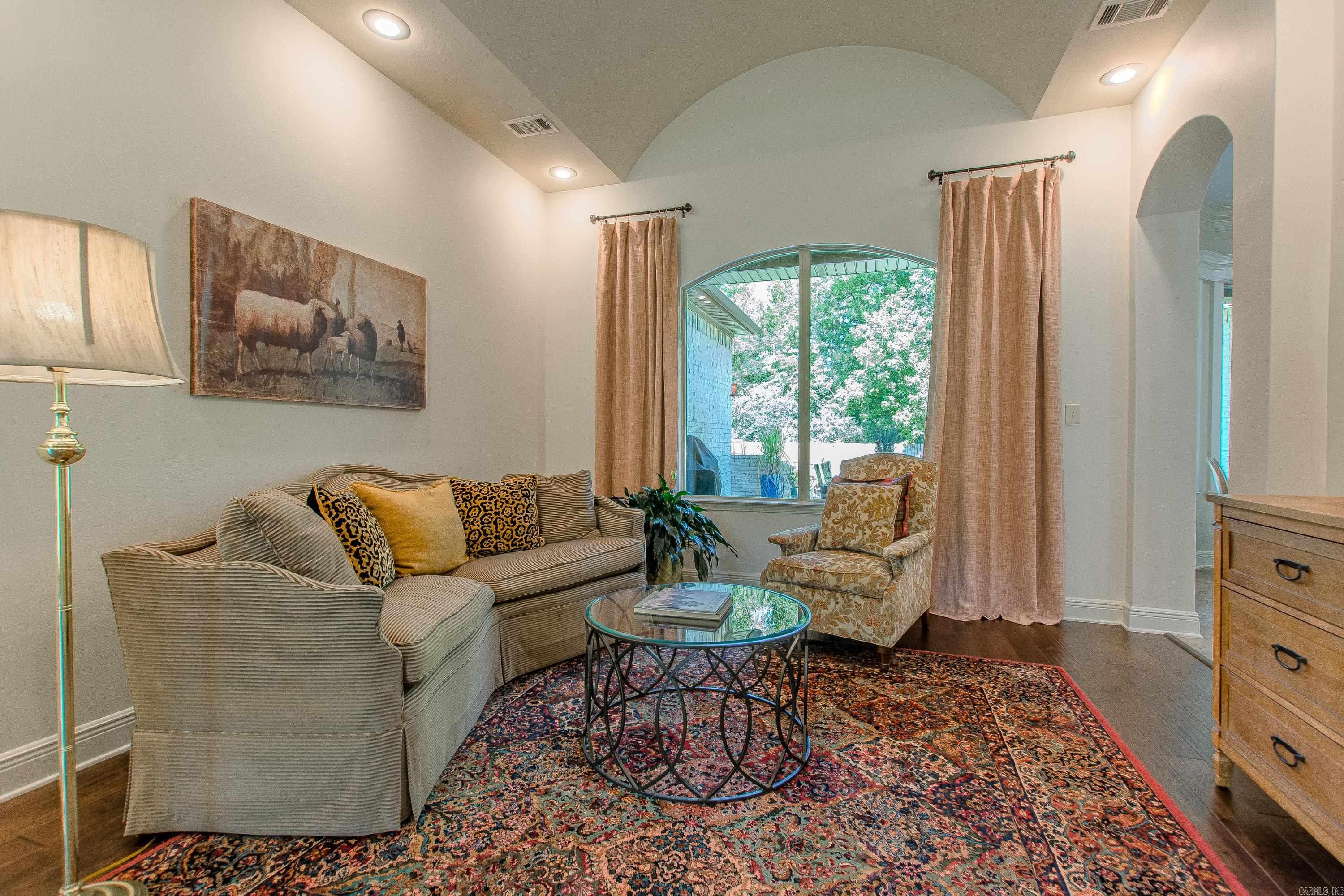 HURRICANE LAKE EST - Residential
