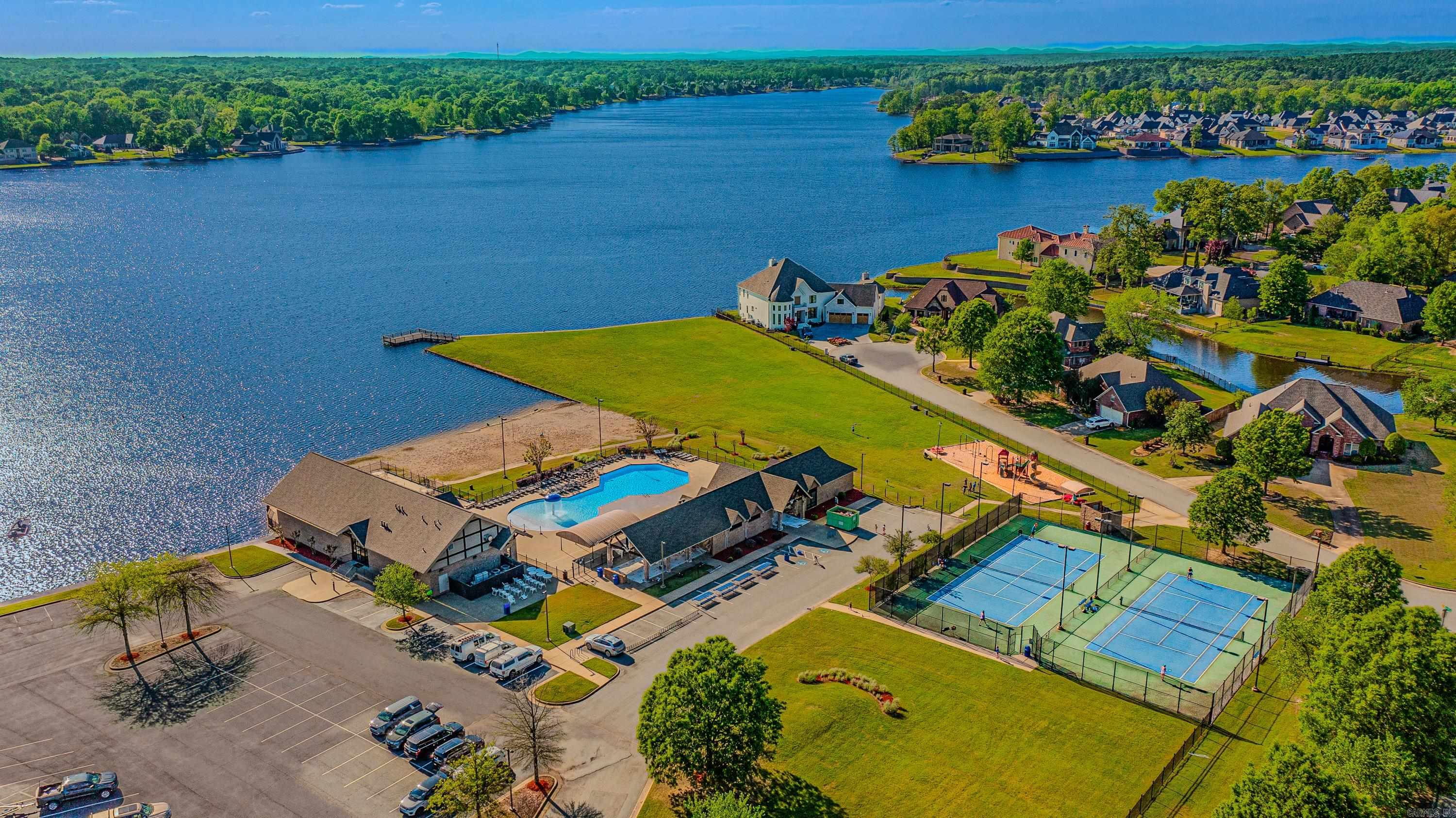 HURRICANE LAKE EST - Residential