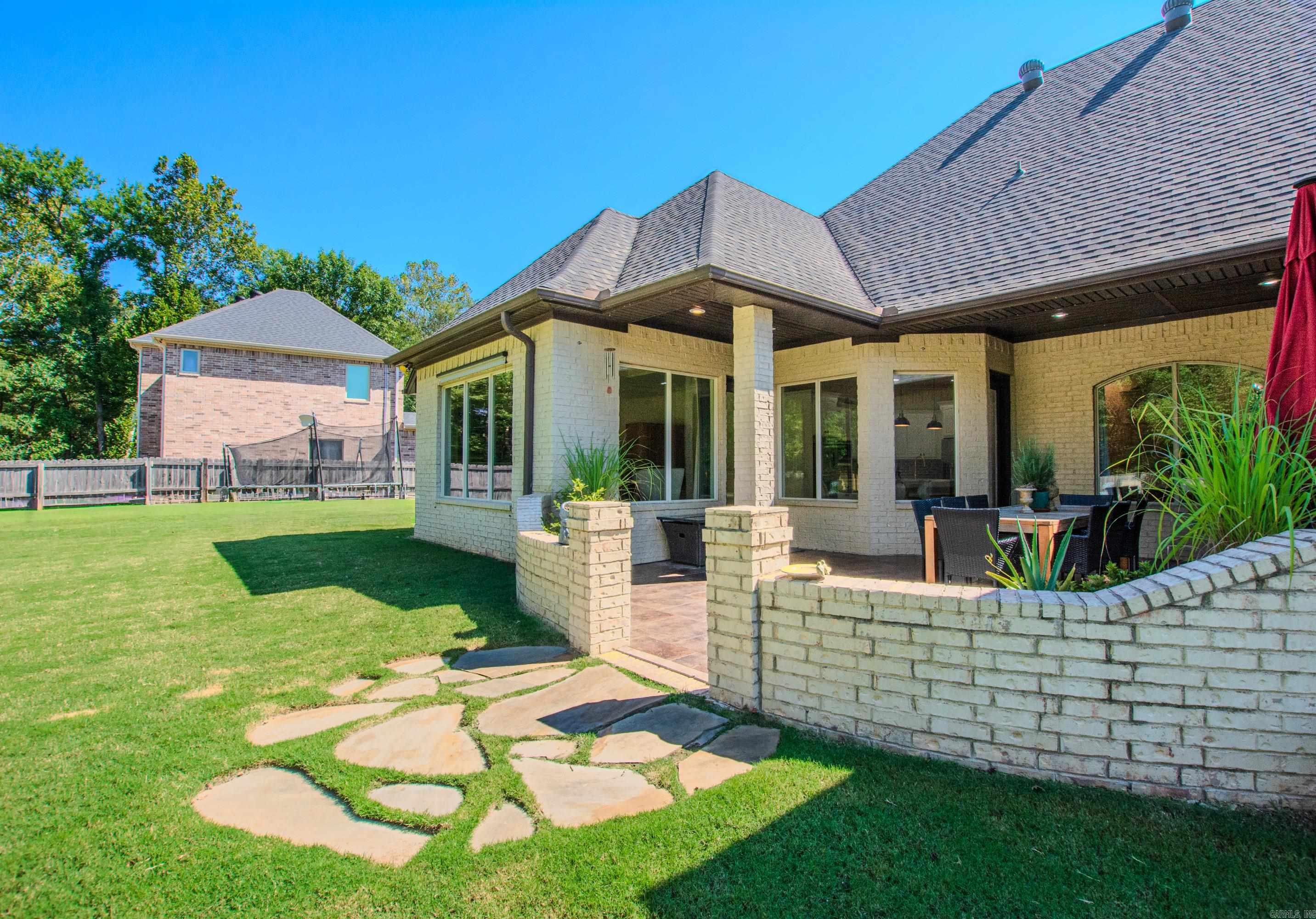 HURRICANE LAKE EST - Residential