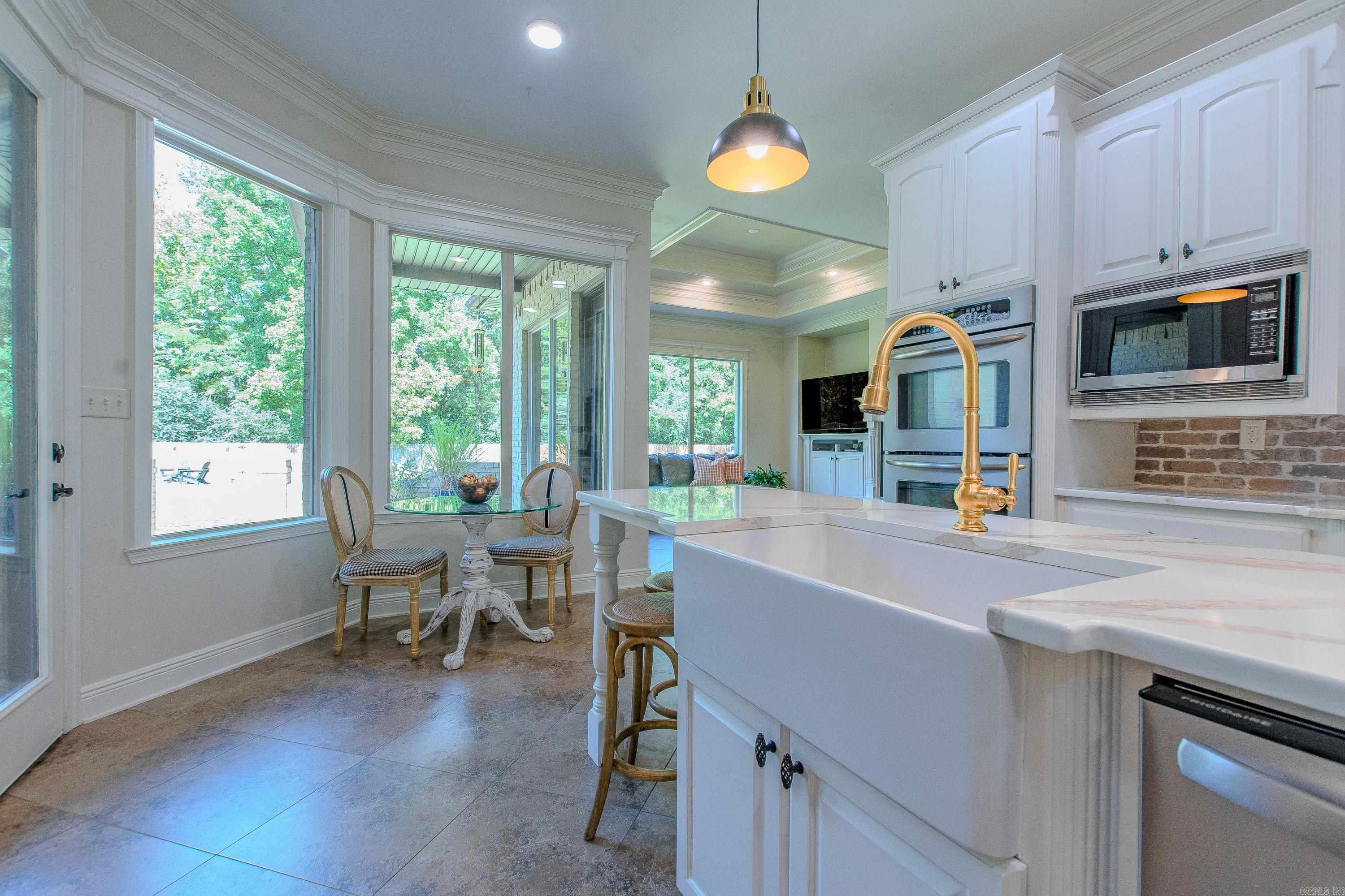 HURRICANE LAKE EST - Residential