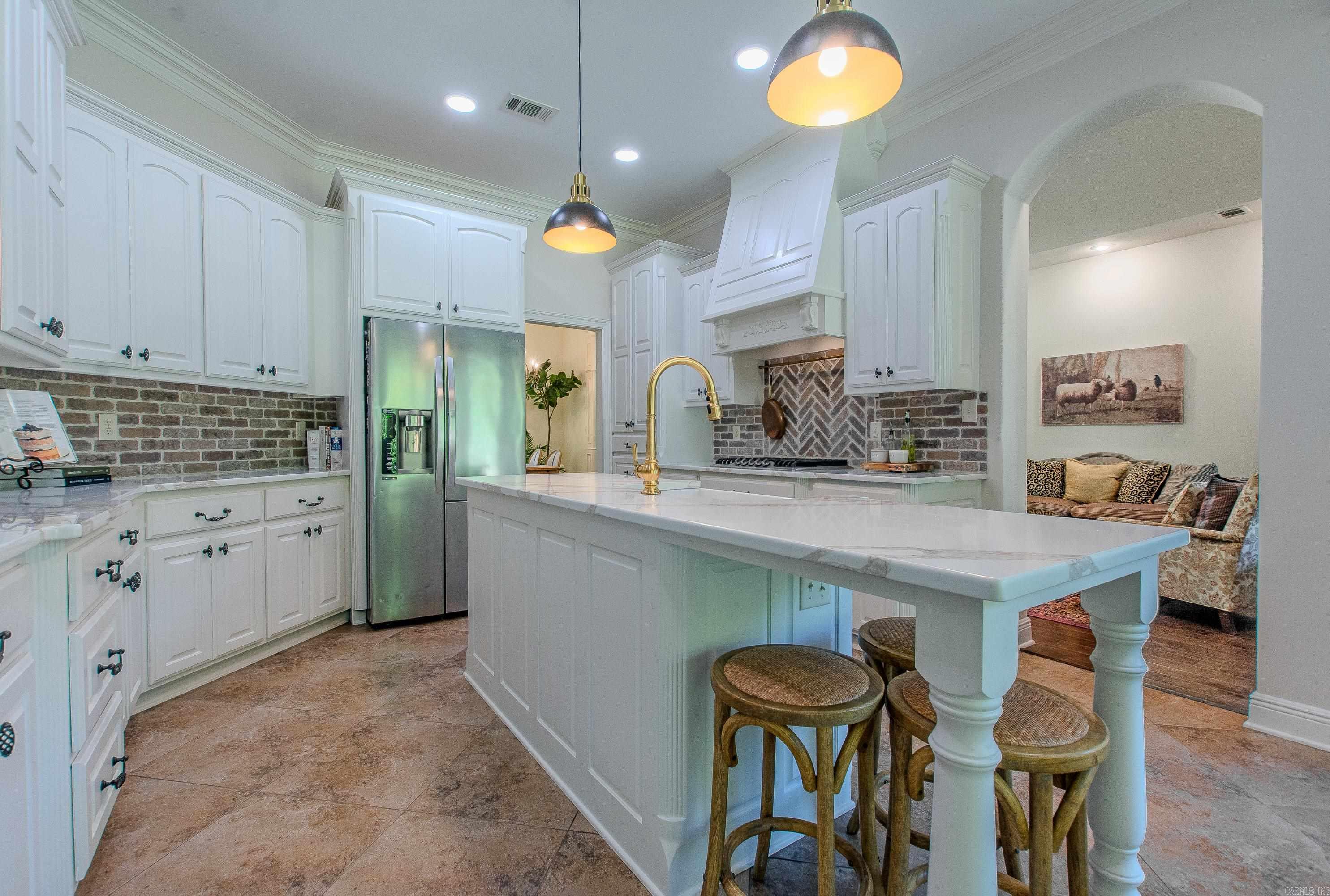 HURRICANE LAKE EST - Residential