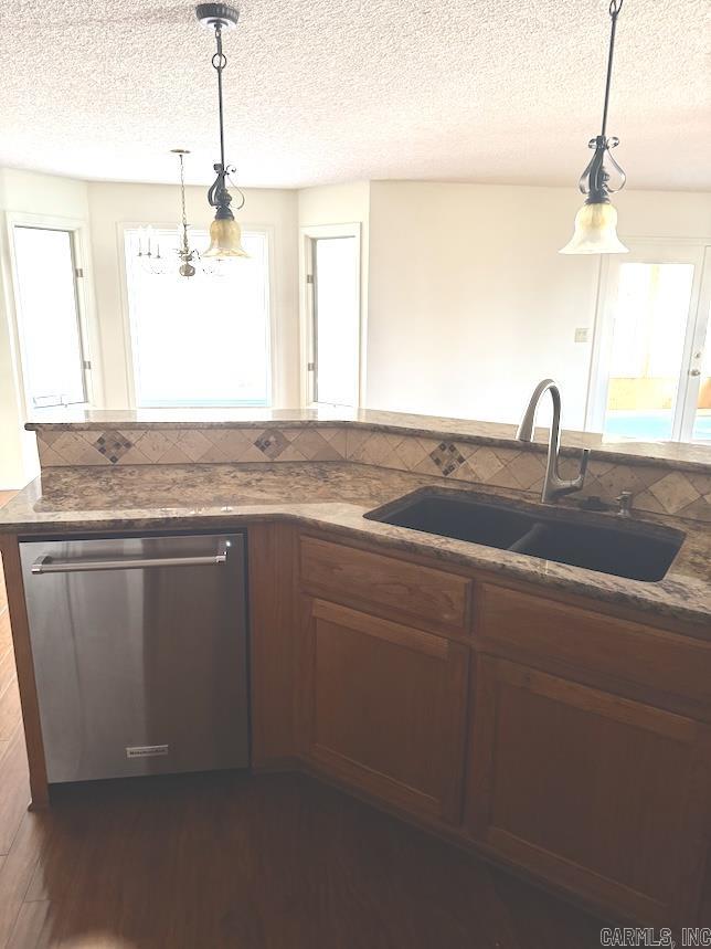 CASTANO - Residential