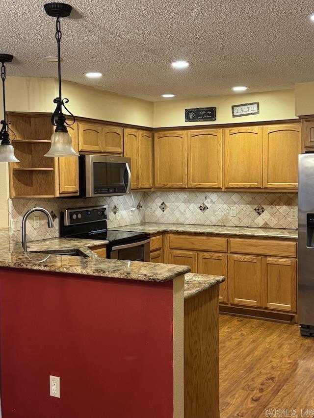 CASTANO - Residential