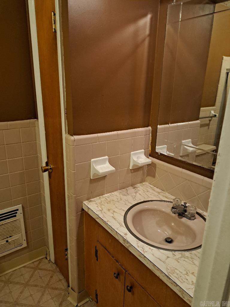 ELKHART - Residential