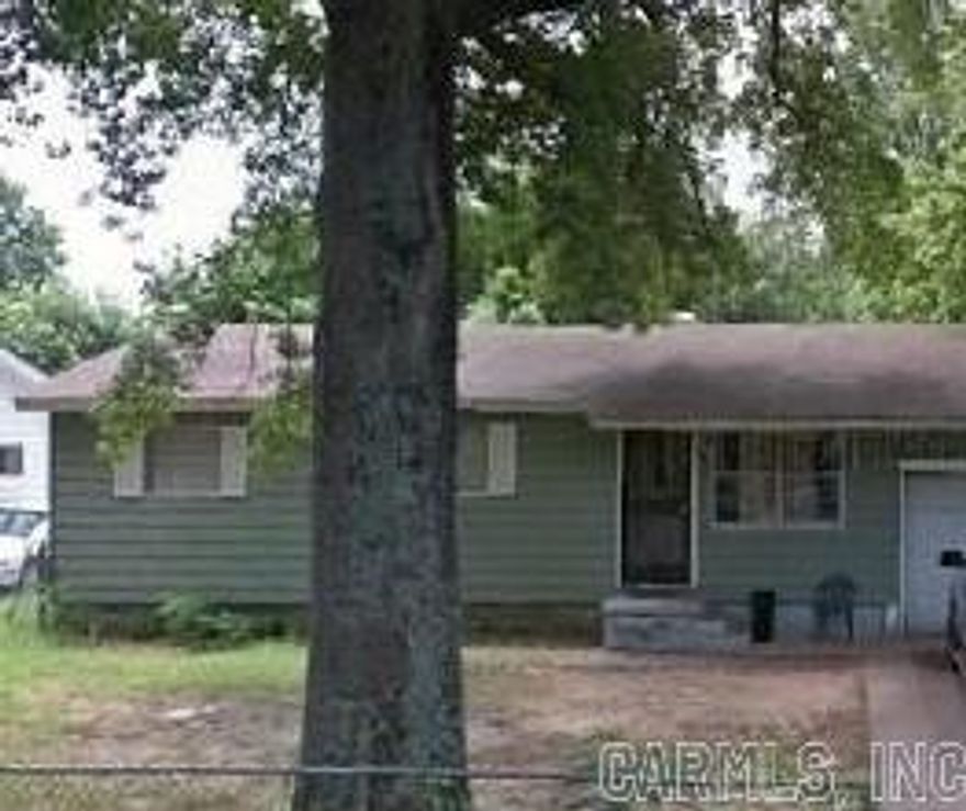 Little Rock home for rent. 3 bedroom, 1 bath. Fourche Dam area.