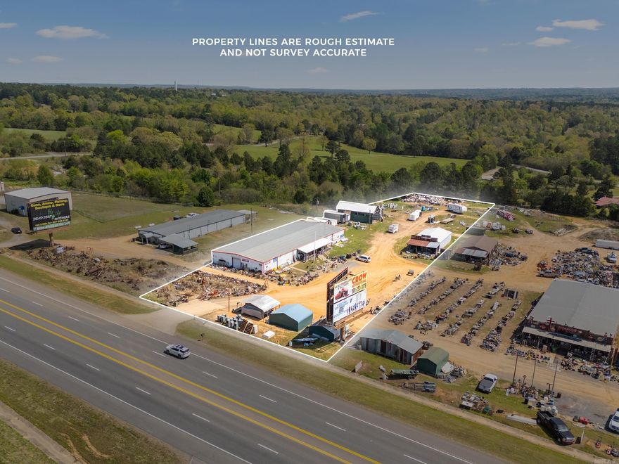 Great Investment Opportunity on Hwy 65 in Twin Groves Arkansas. This property sits on 3.31 acres on Hwy 65. This building is 9,000 sqft heated and cooled with a bathroom. Great highway frontage with visibility for a small business. Billboard is not included.