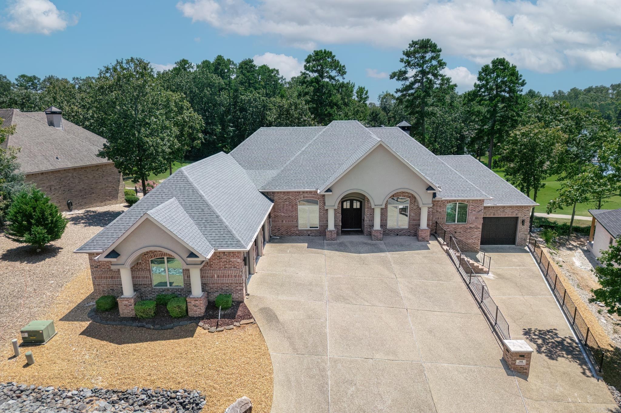 Isabella - Residential