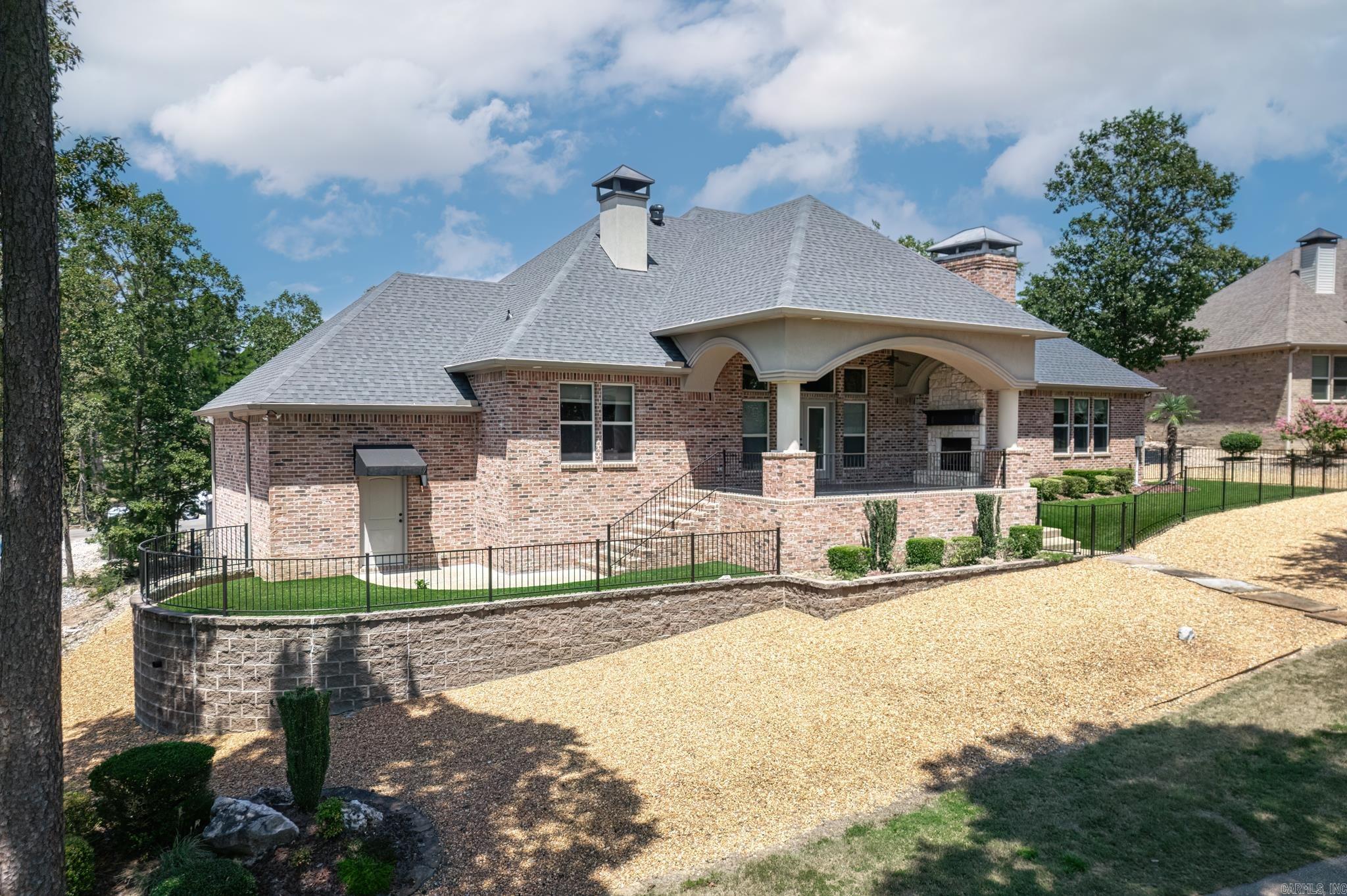 Isabella - Residential