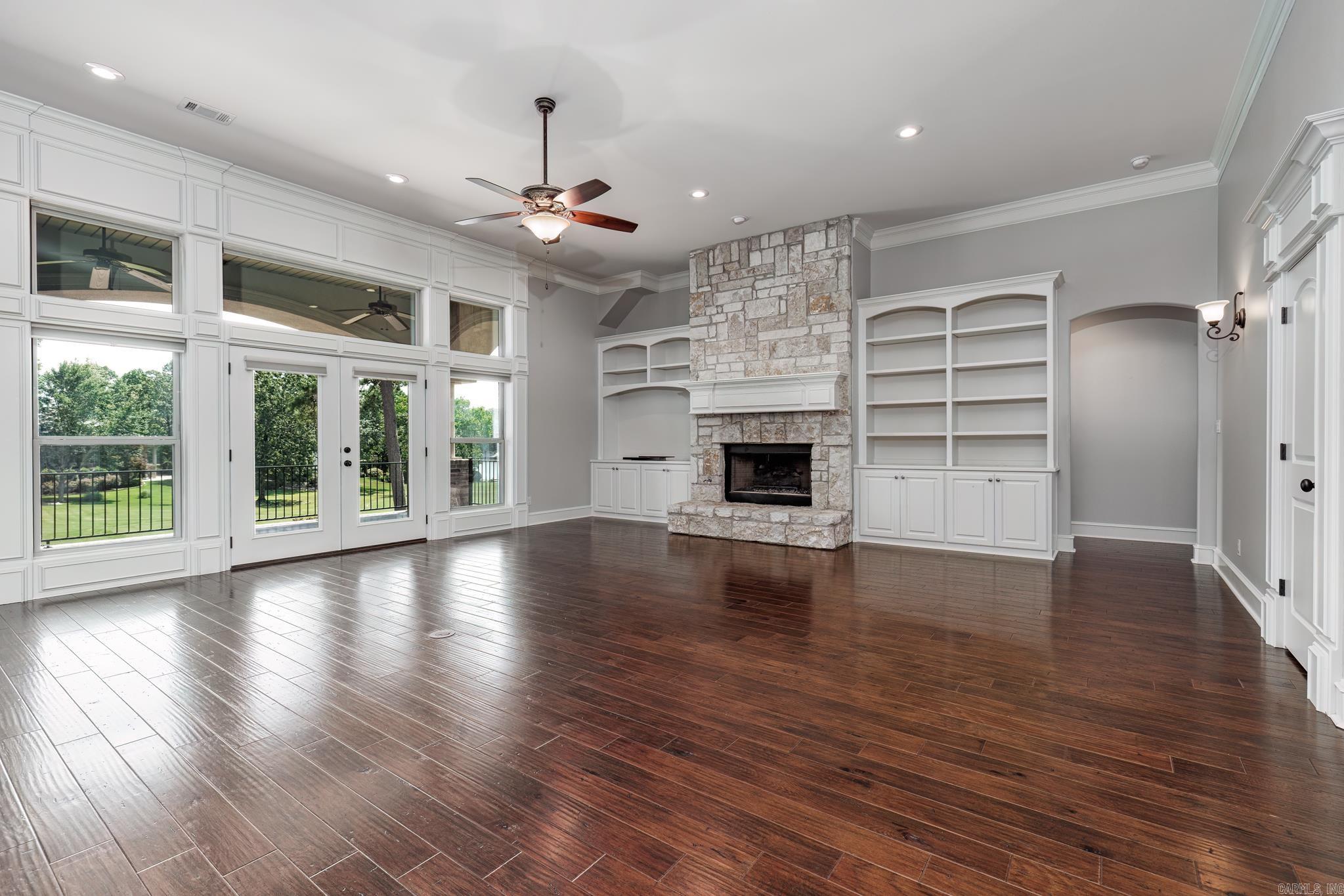 Isabella - Residential