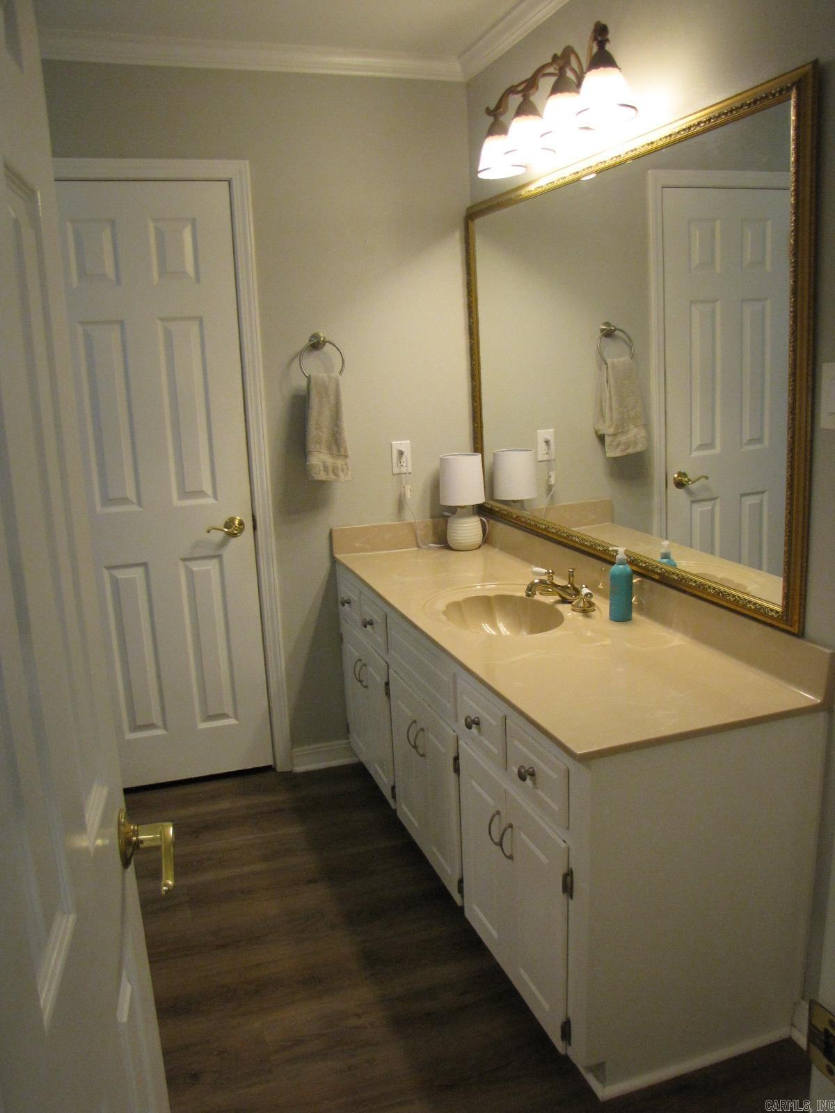 OAKBROOKE - Residential