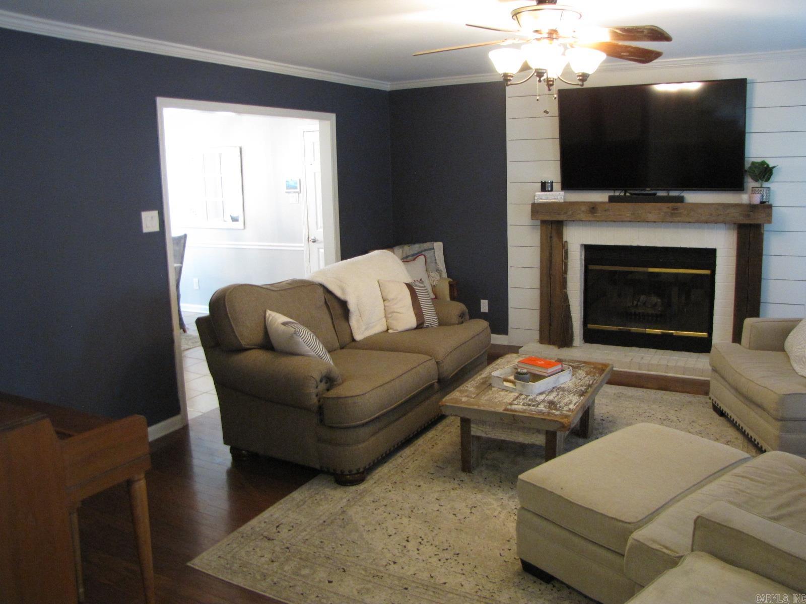 OAKBROOKE - Residential