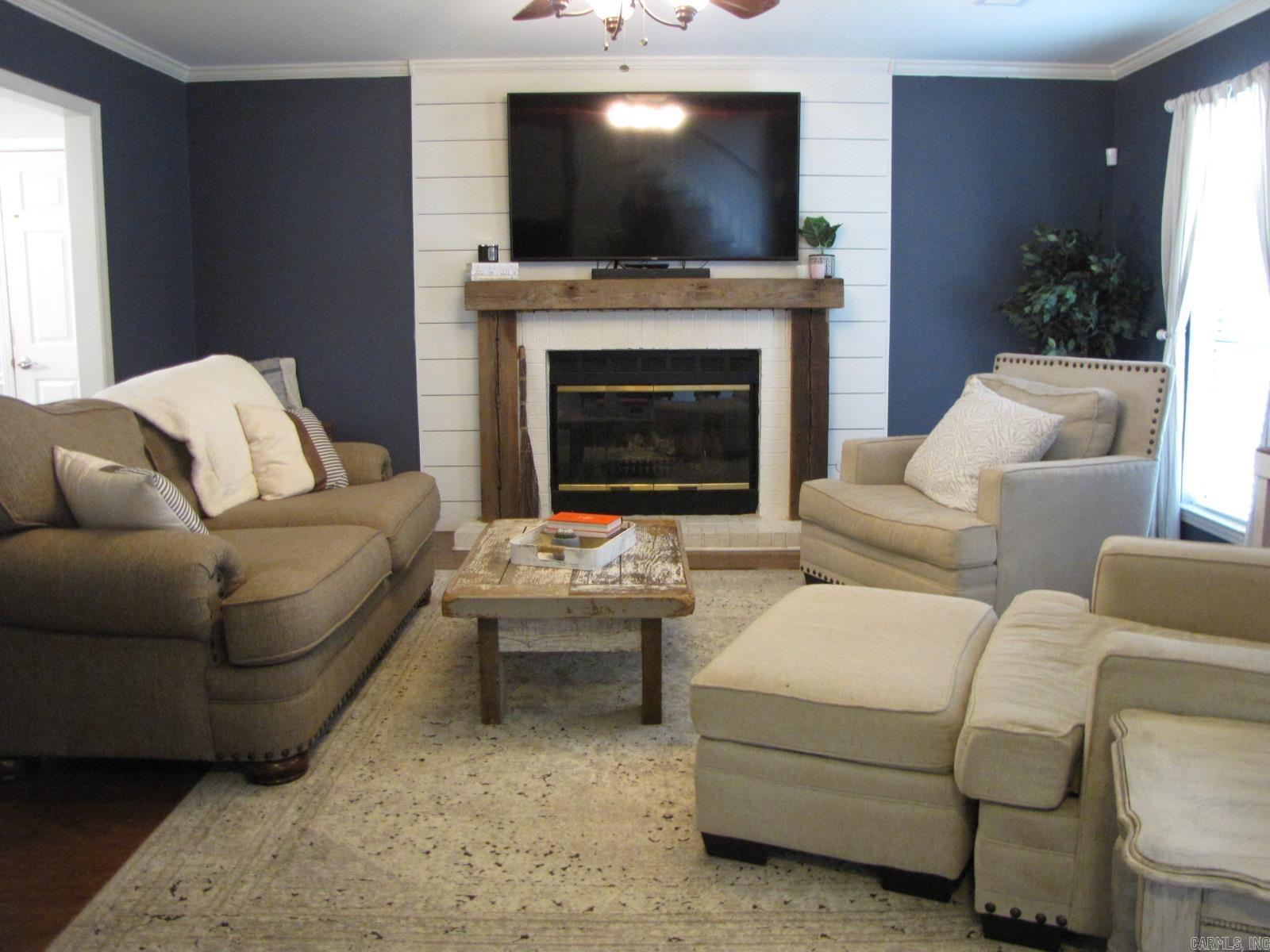 OAKBROOKE - Residential