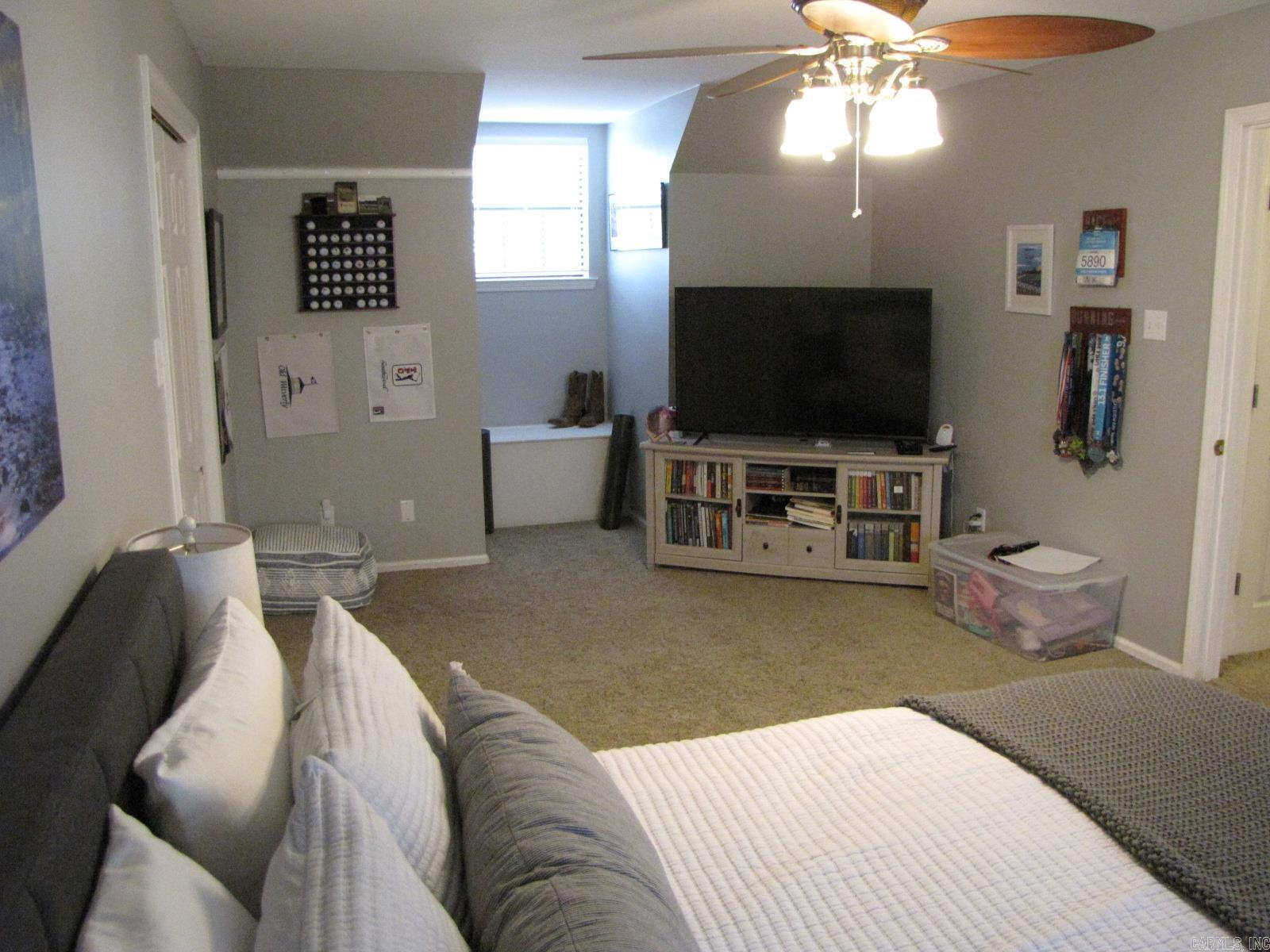 OAKBROOKE - Residential