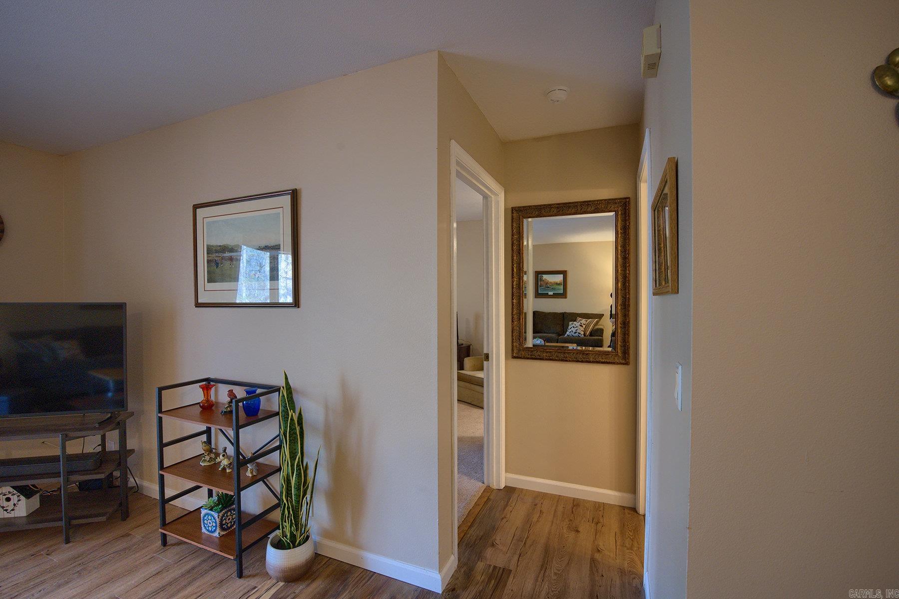 La Courna Courts - Residential