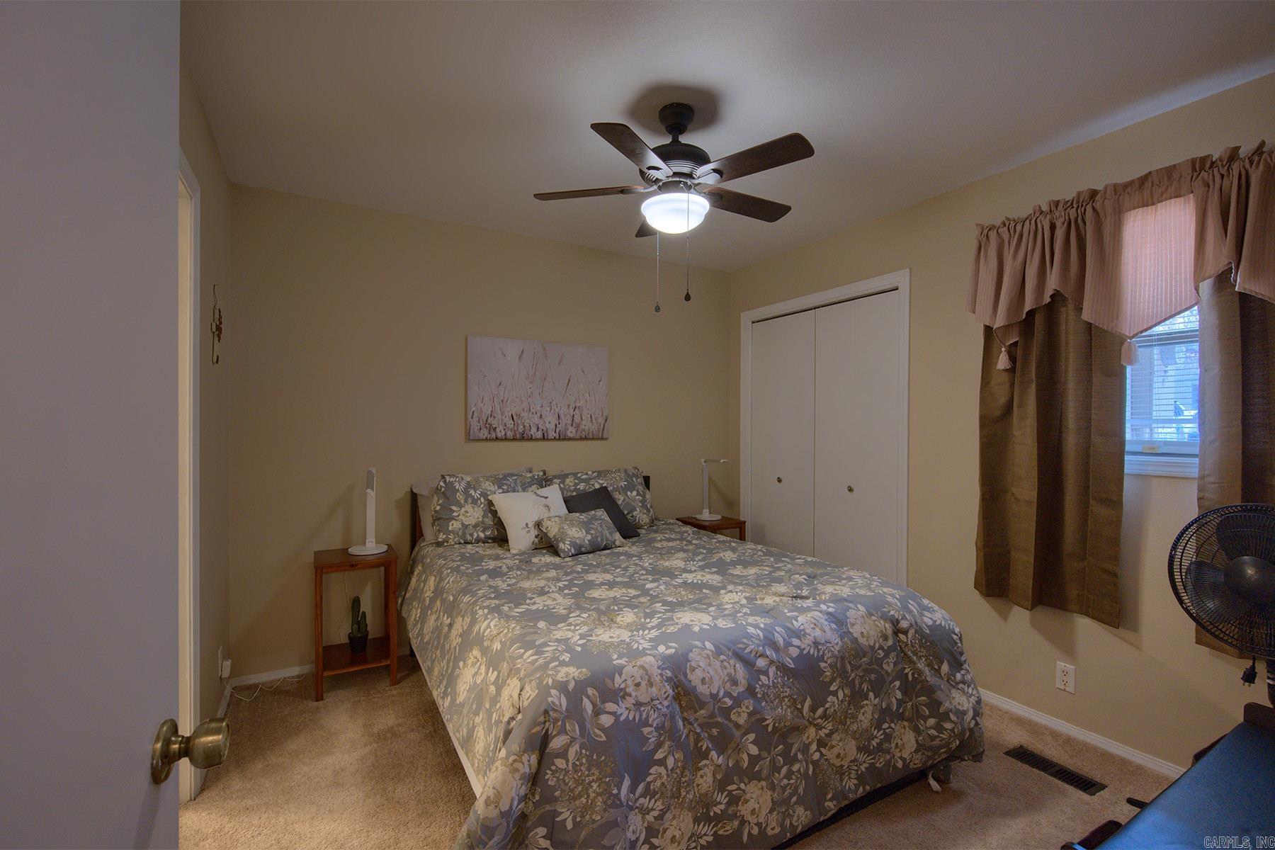 La Courna Courts - Residential