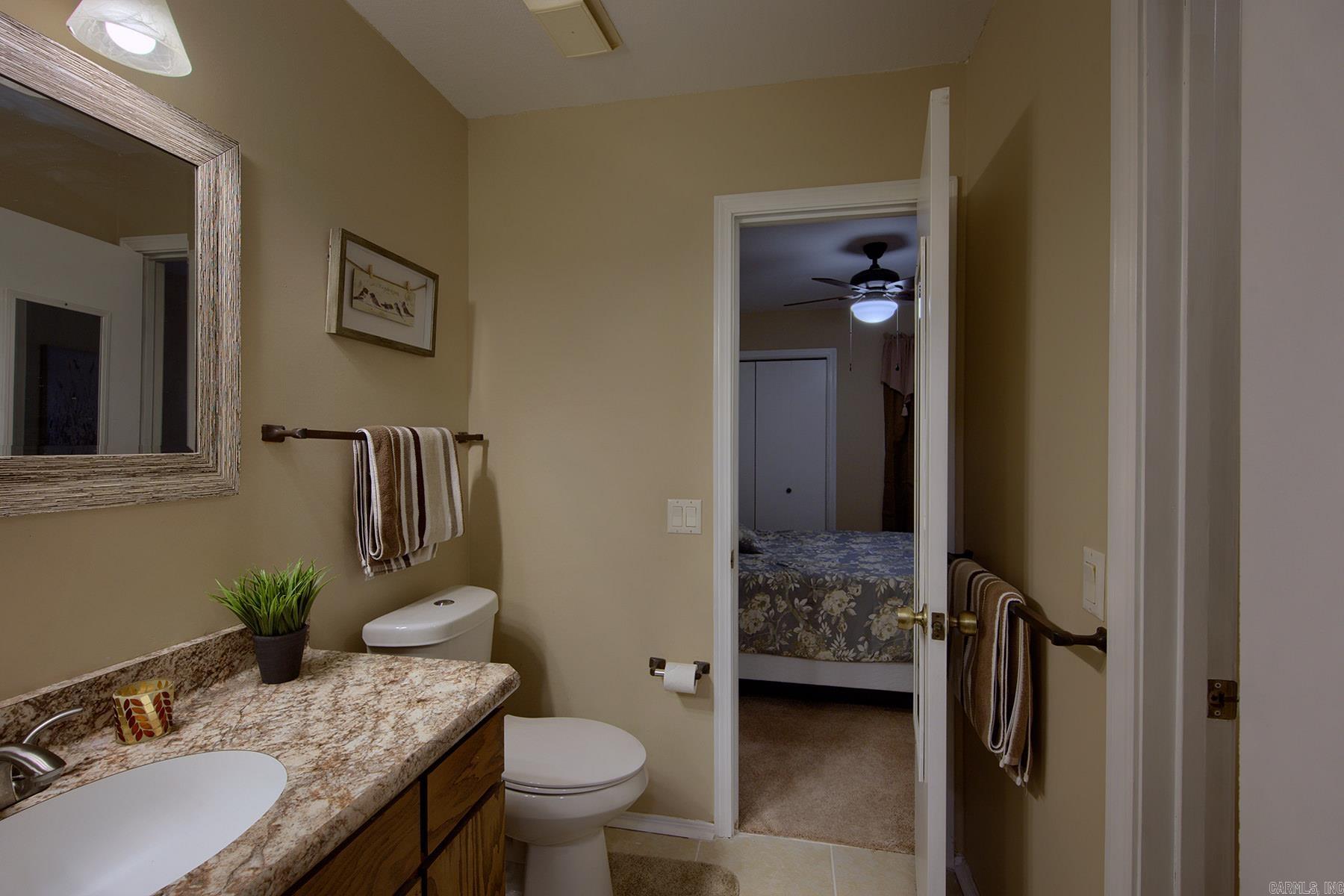 La Courna Courts - Residential