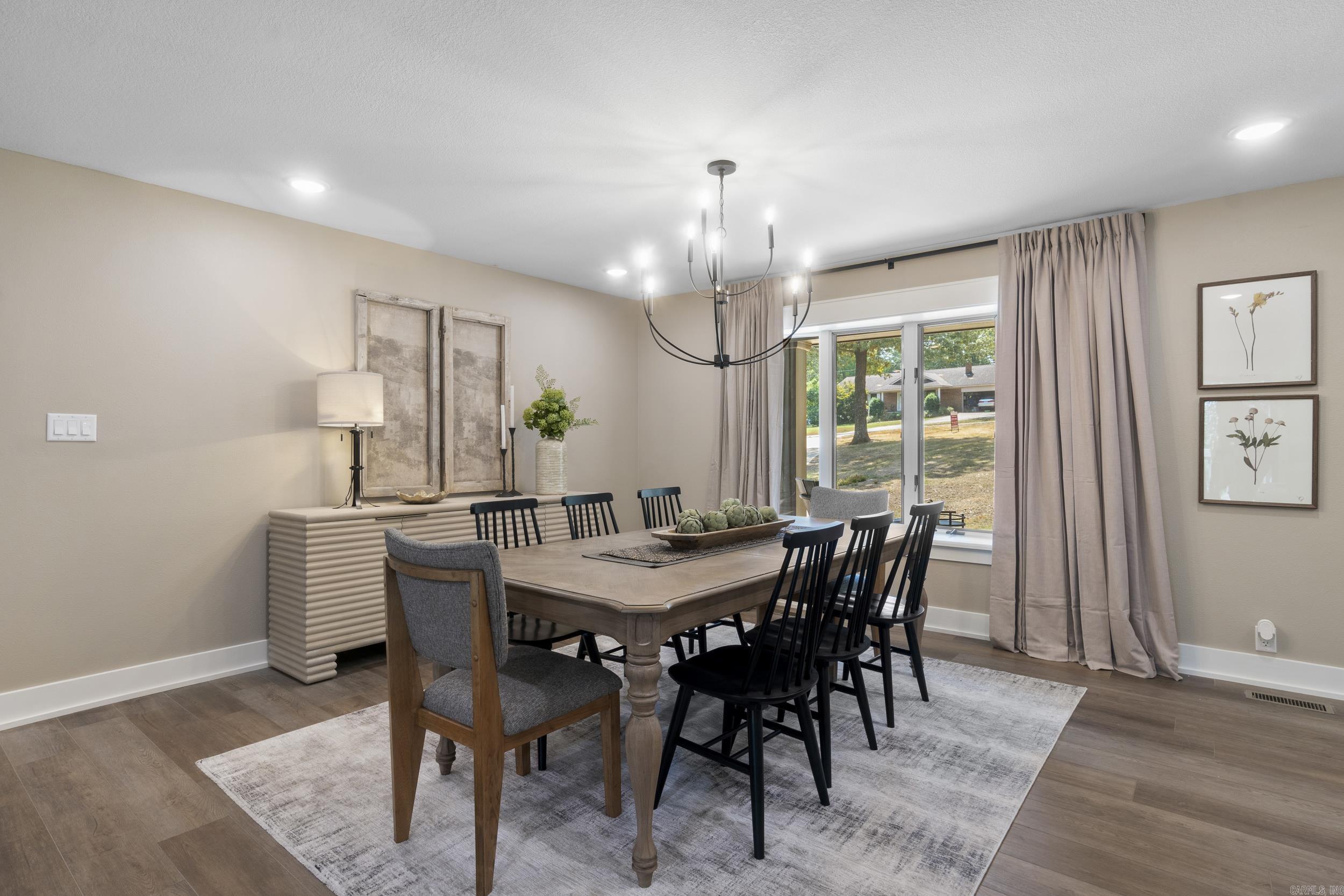 BAYWOOD - LAKE - Residential