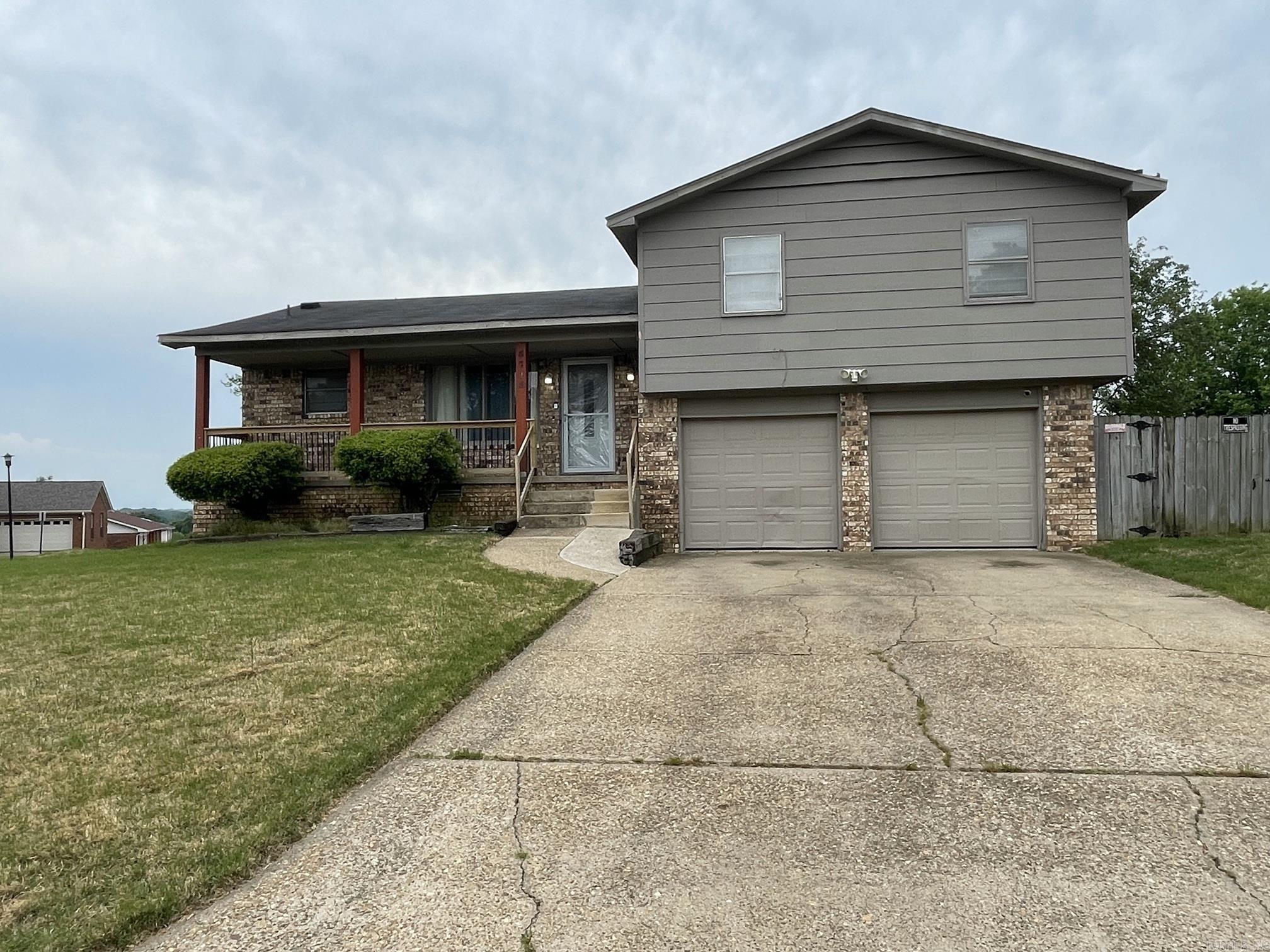 PECAN LAKE - Residential
