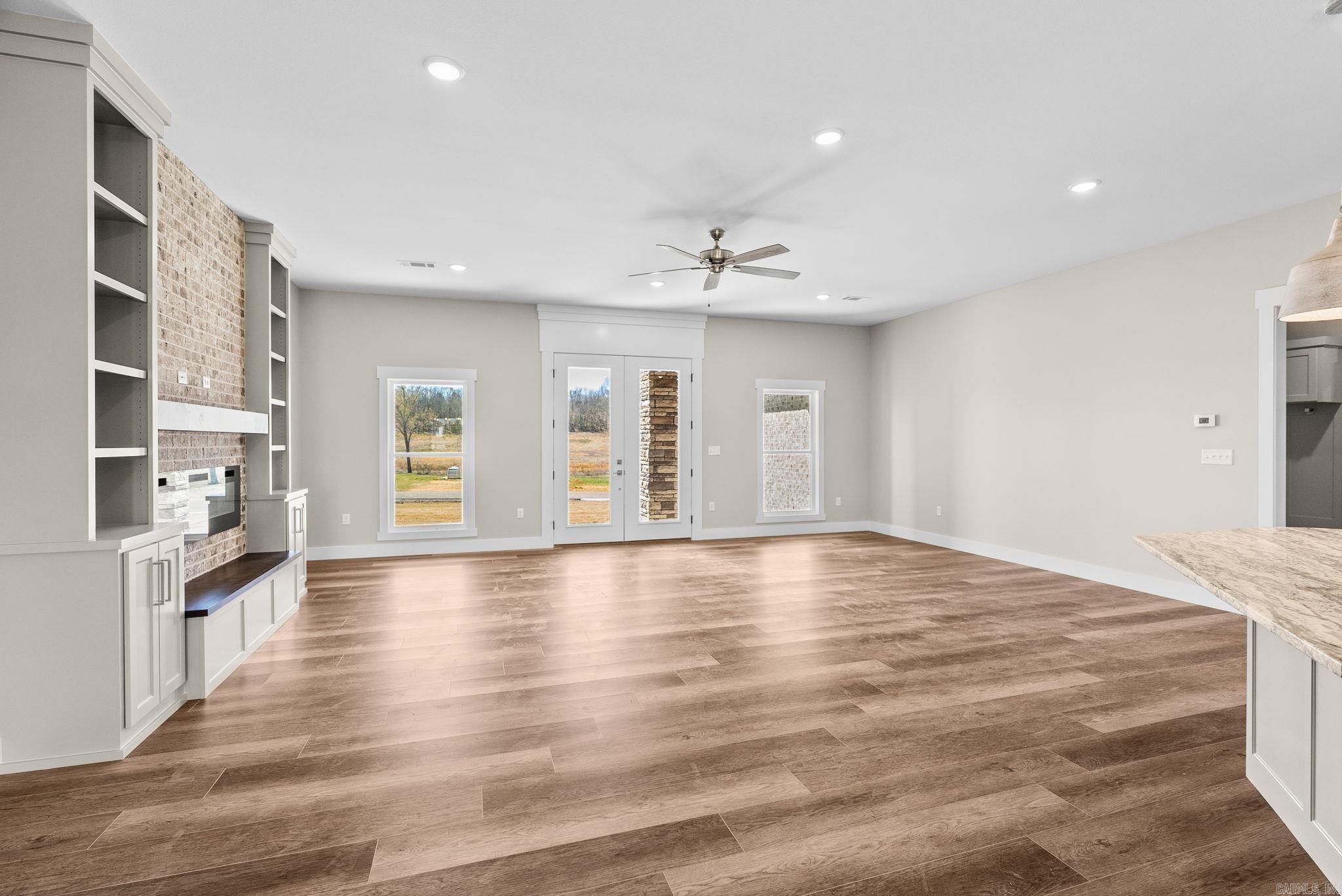 REPUBLICAN VALLEY ESTATES - Residential