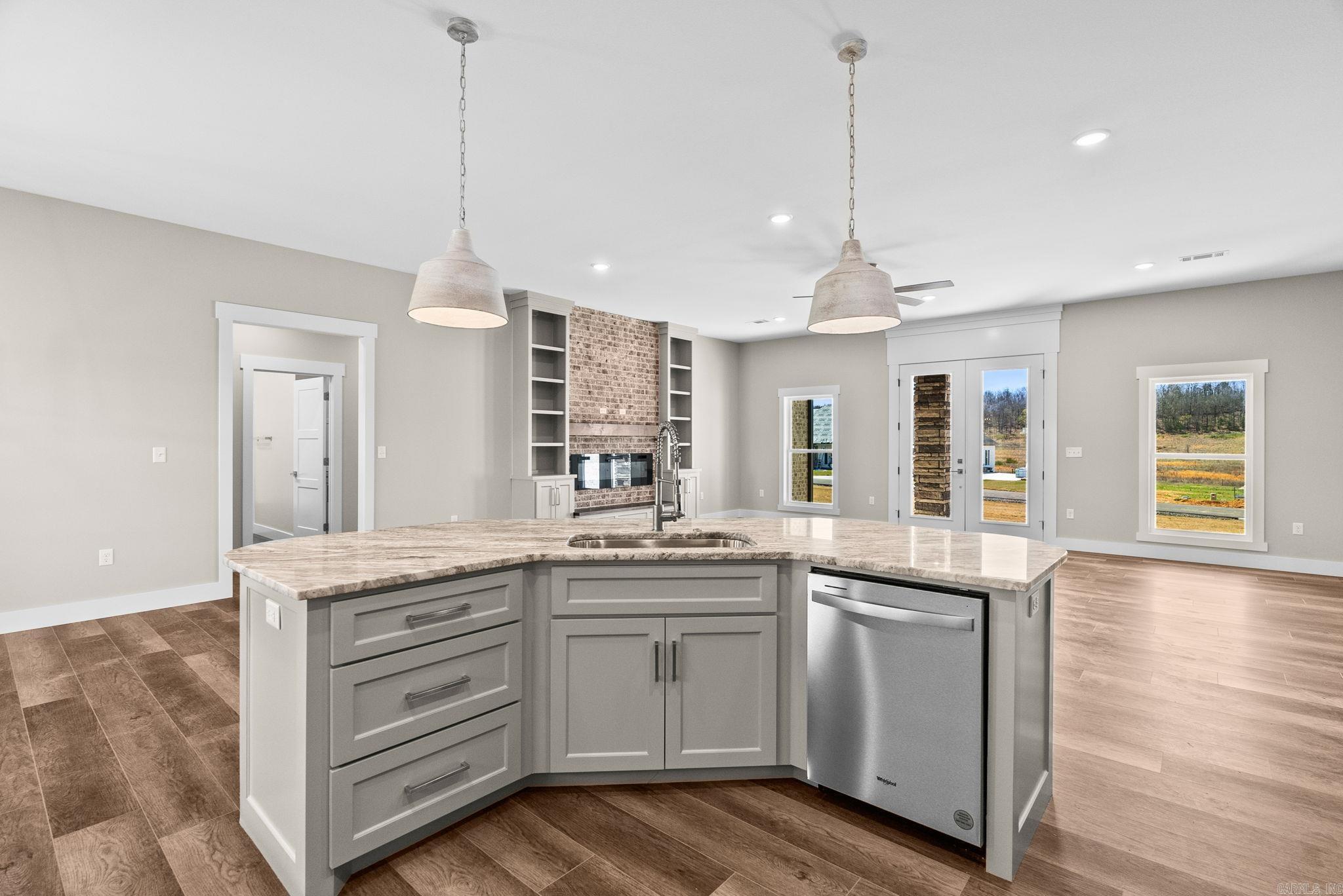 REPUBLICAN VALLEY ESTATES - Residential