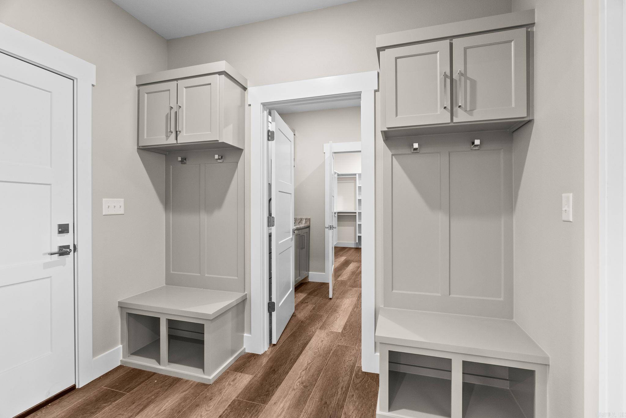 REPUBLICAN VALLEY ESTATES - Residential