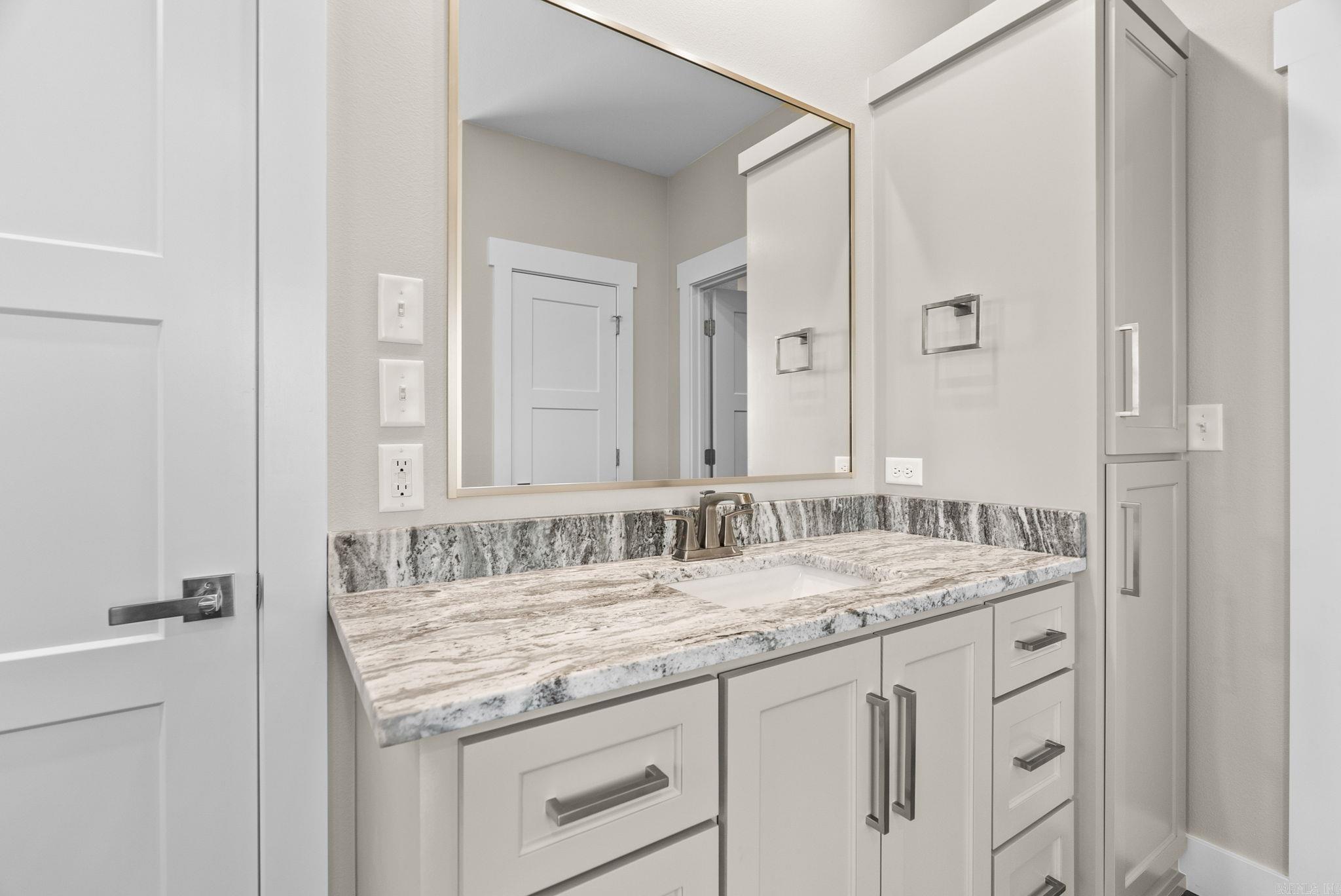 REPUBLICAN VALLEY ESTATES - Residential