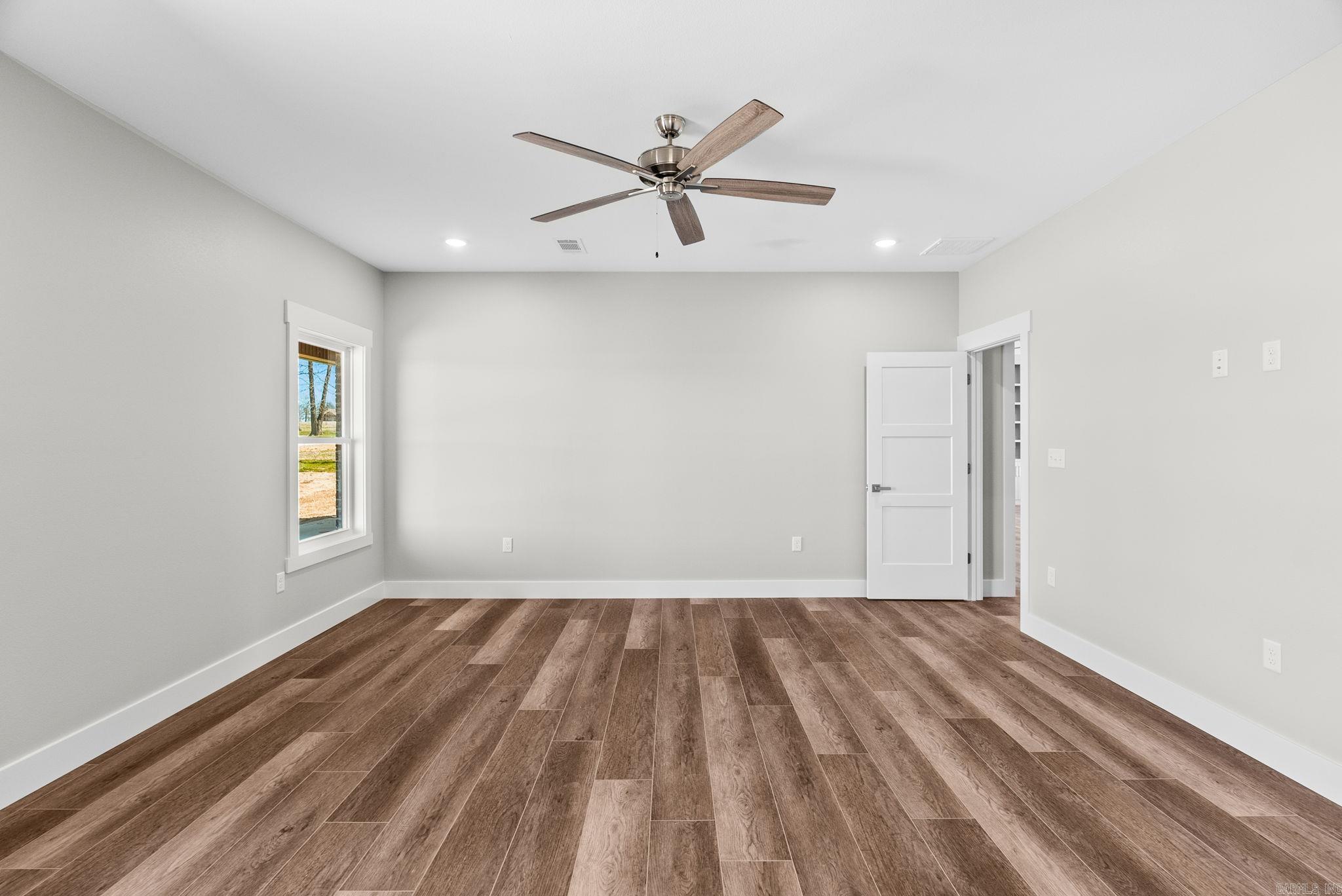 REPUBLICAN VALLEY ESTATES - Residential