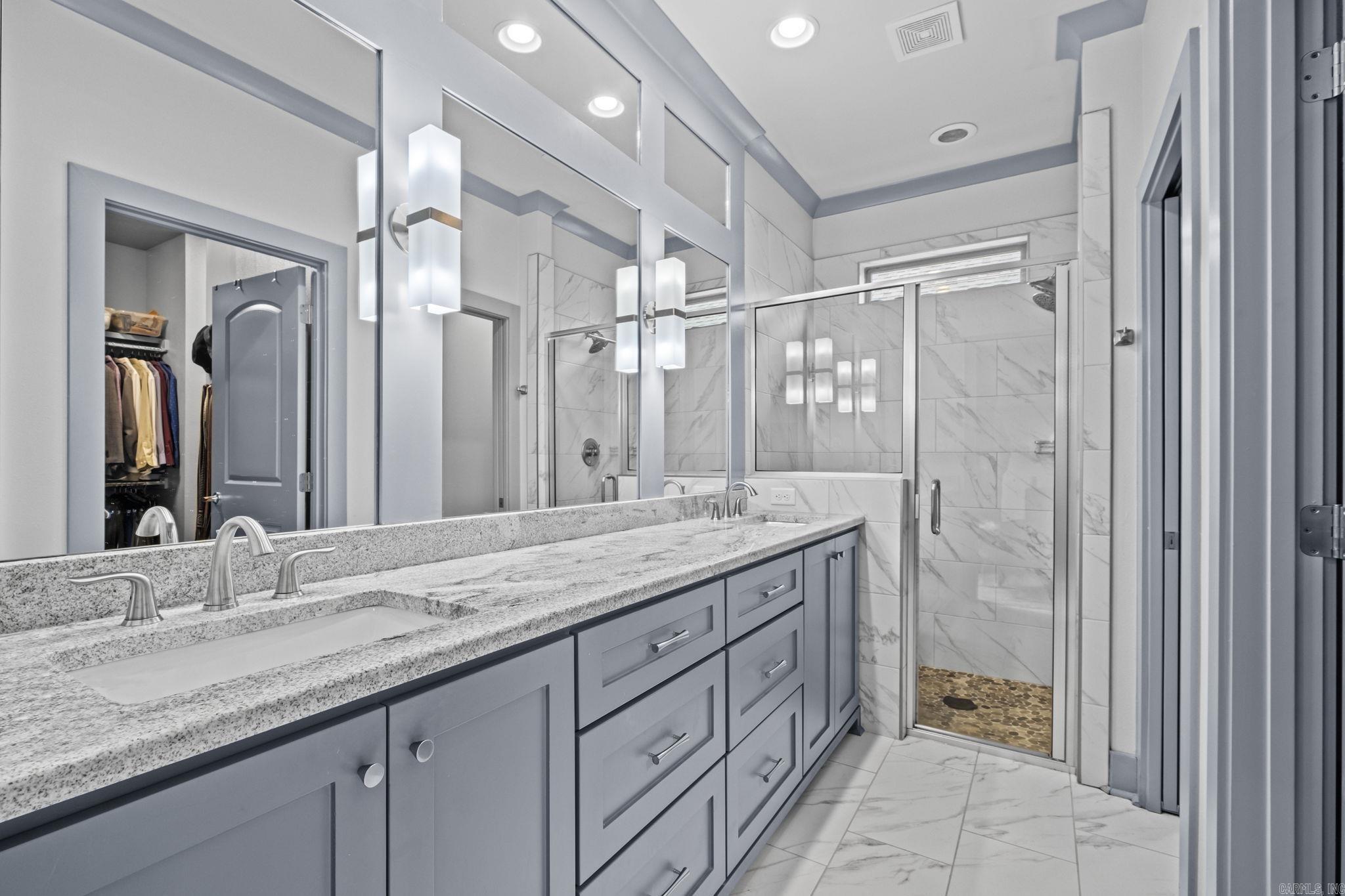 PIPER LANE - Residential