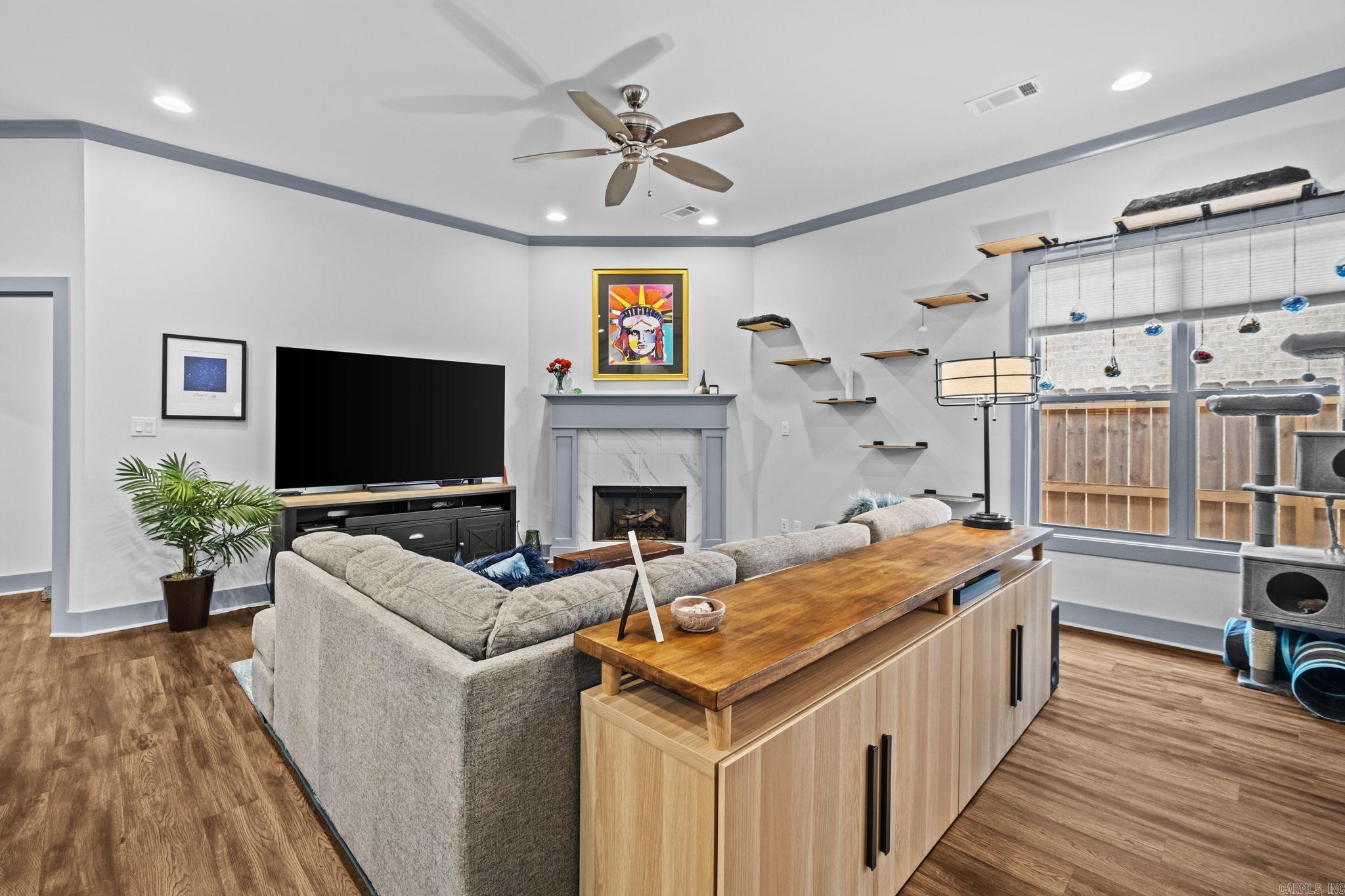 PIPER LANE - Residential