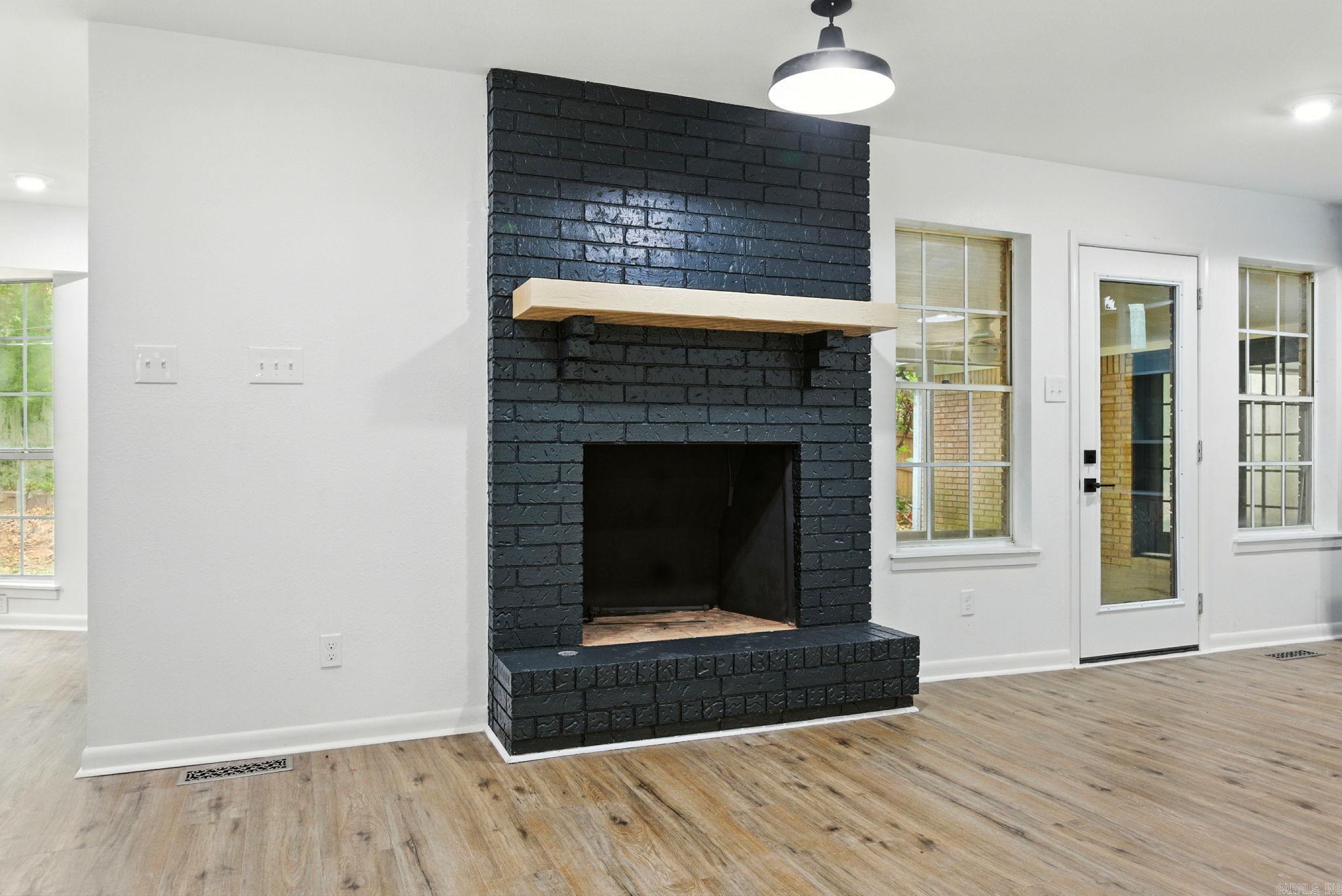INDIAN HILLS - Residential