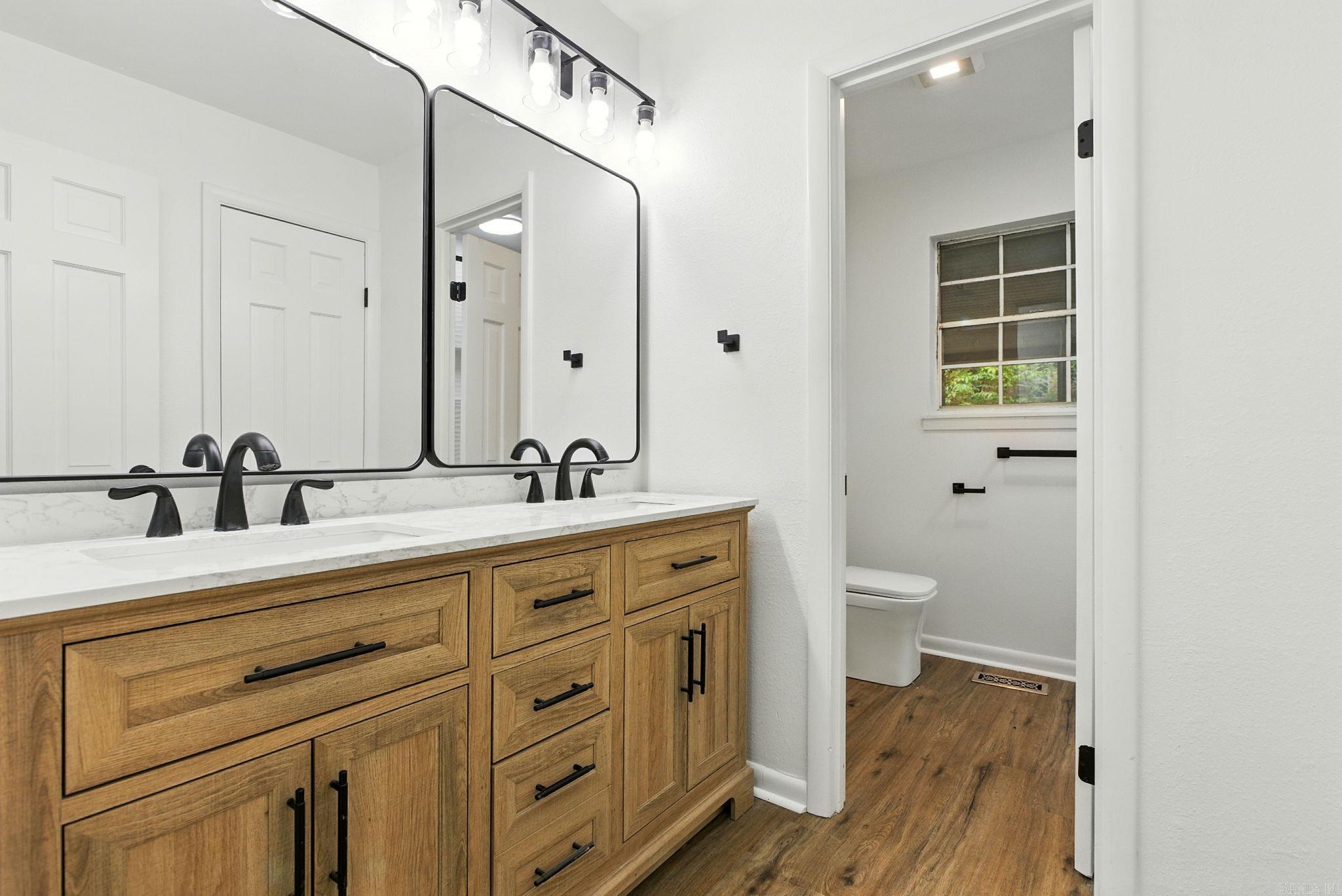 INDIAN HILLS - Residential