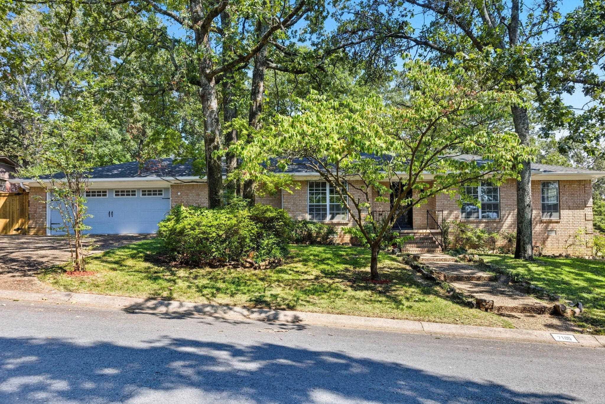 INDIAN HILLS - Residential