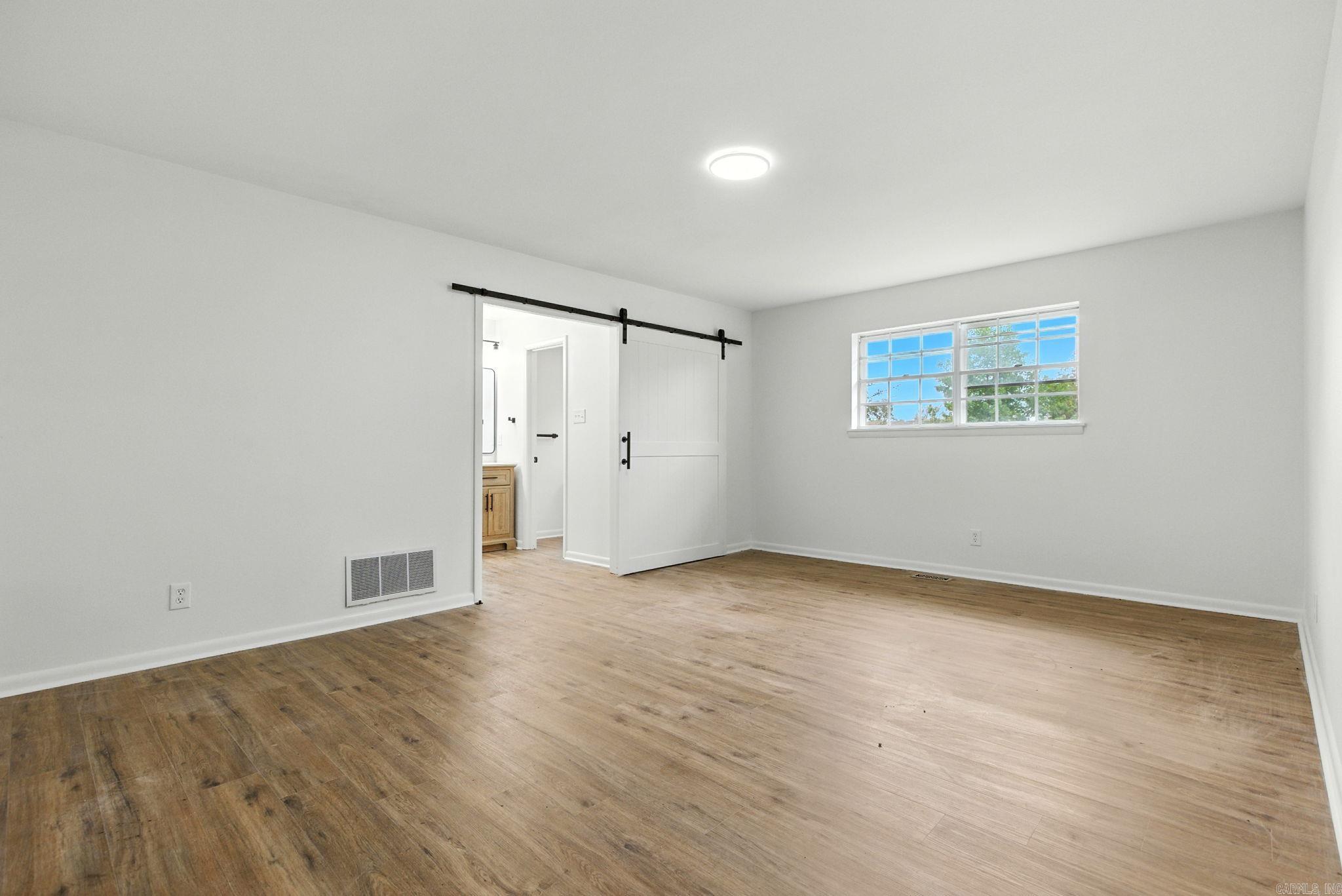 INDIAN HILLS - Residential