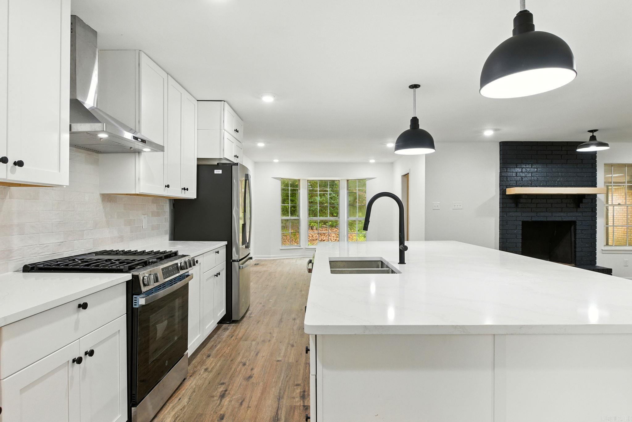 INDIAN HILLS - Residential