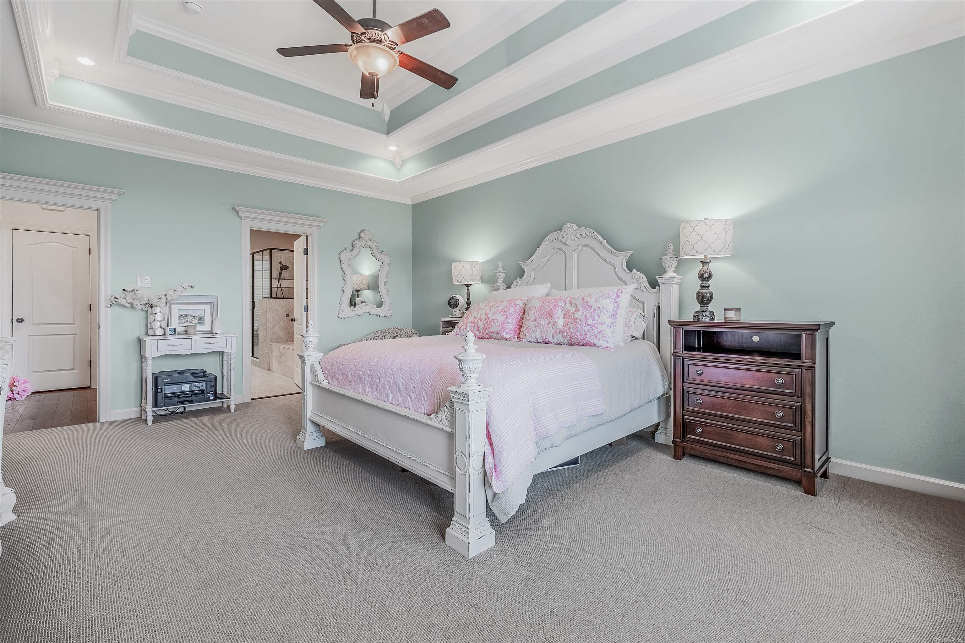 MAJESTIC POINTE - Residential