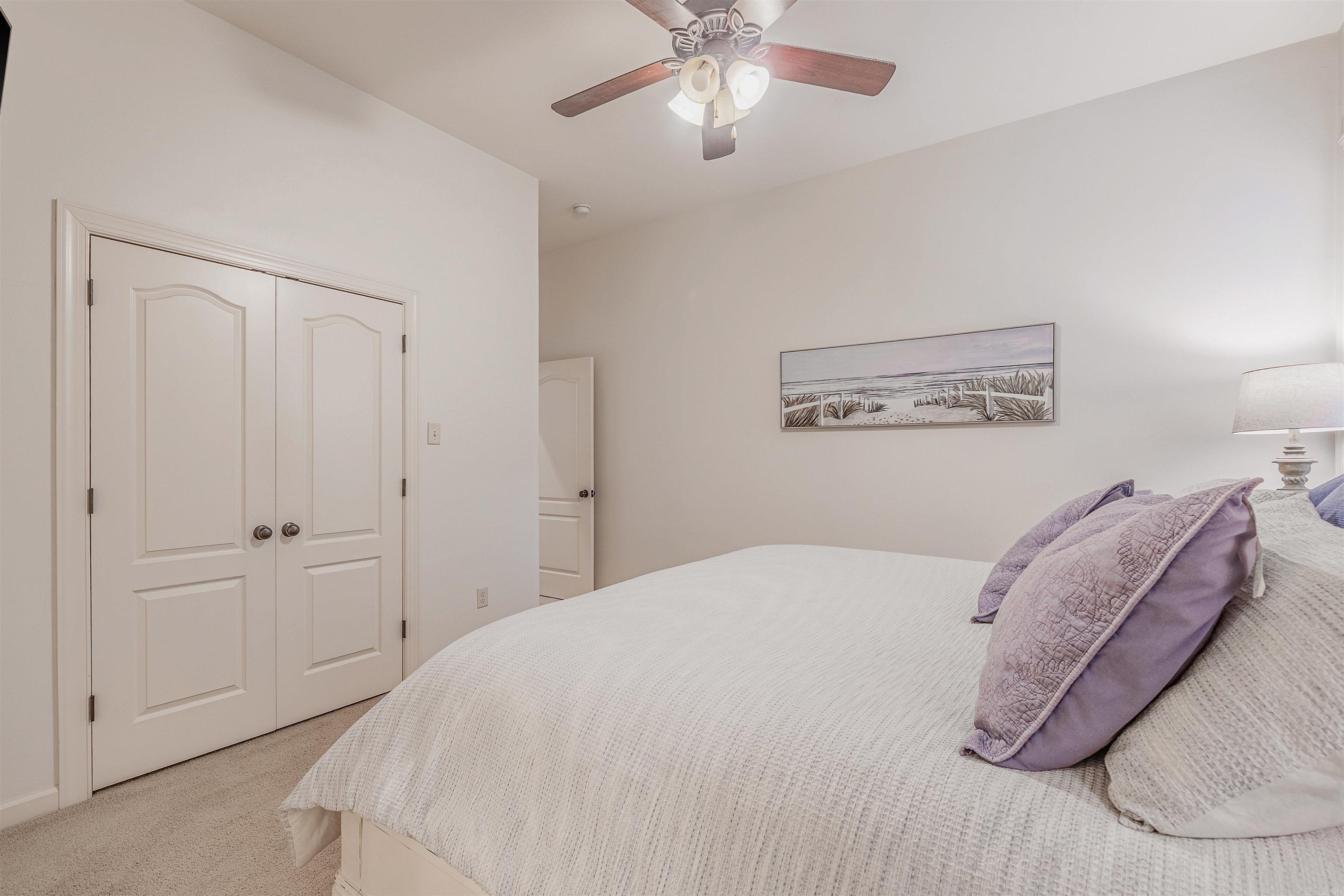 MAJESTIC POINTE - Residential