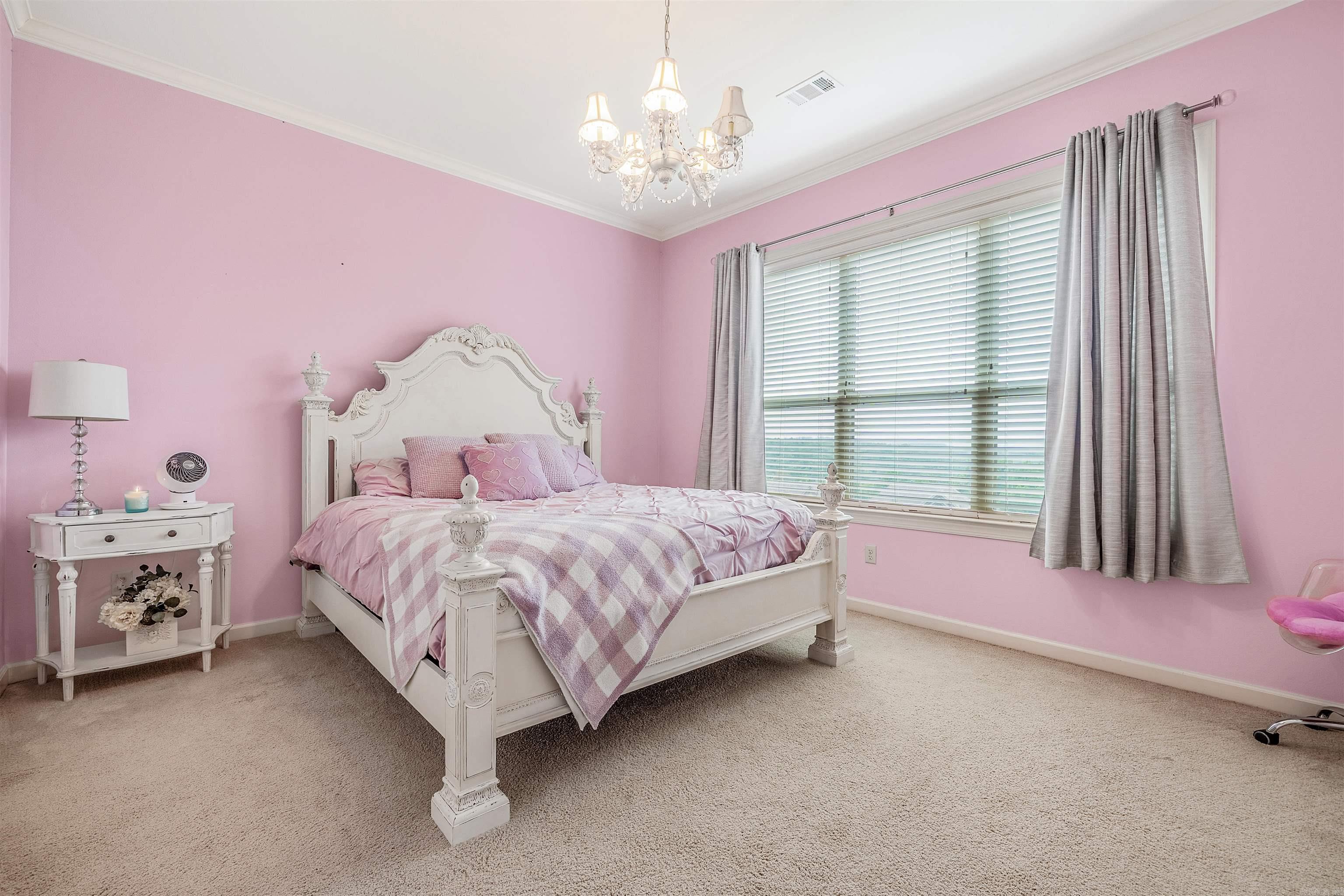 MAJESTIC POINTE - Residential