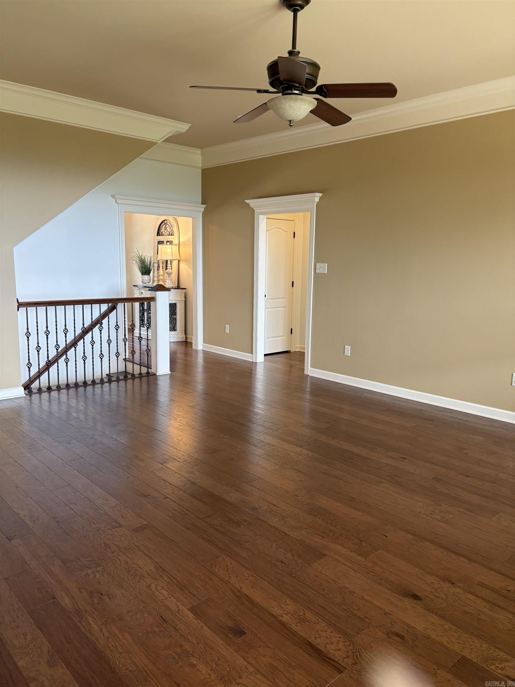 MAJESTIC POINTE - Residential