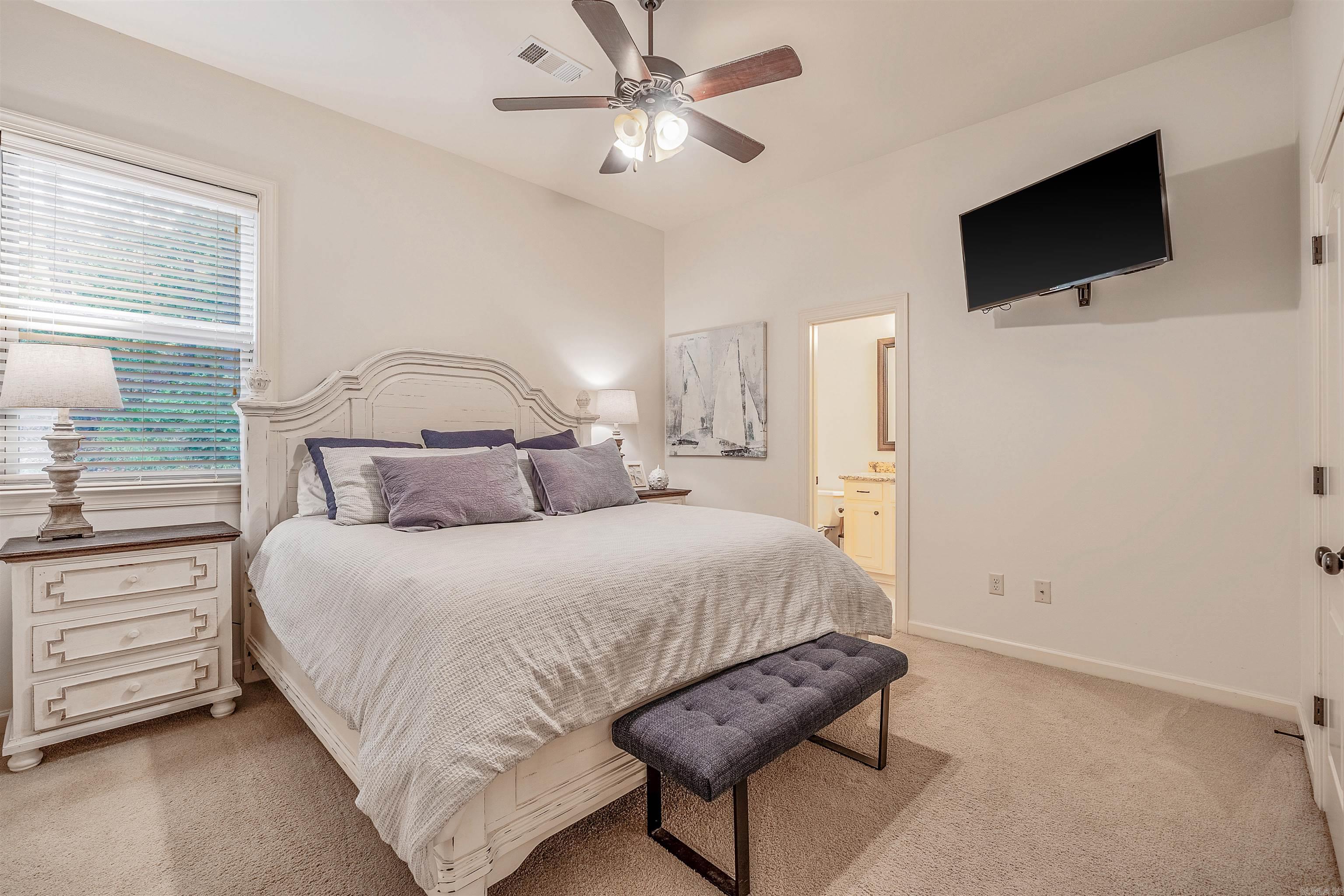 MAJESTIC POINTE - Residential
