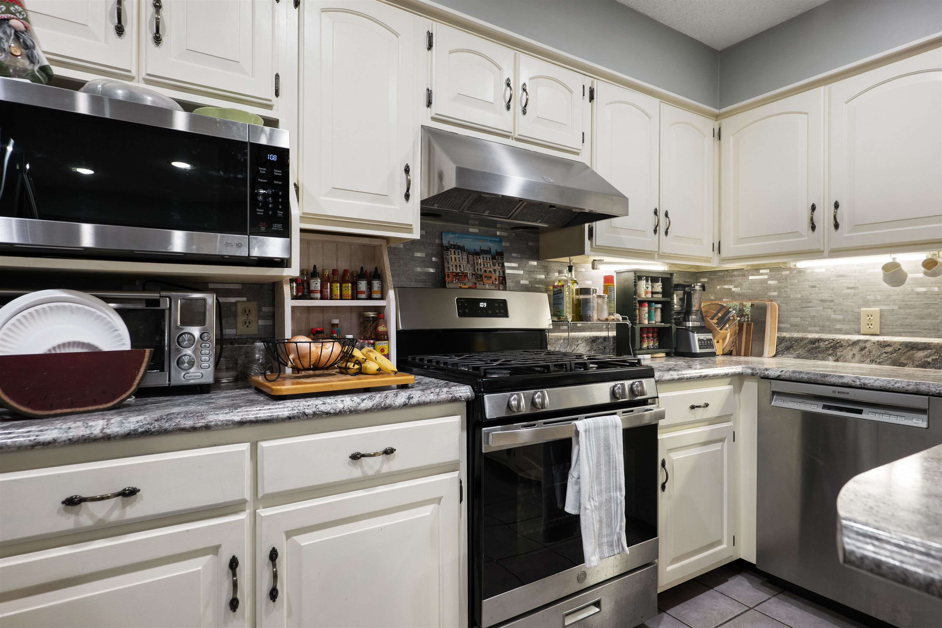 BLUFF VIEW ADDN - Residential